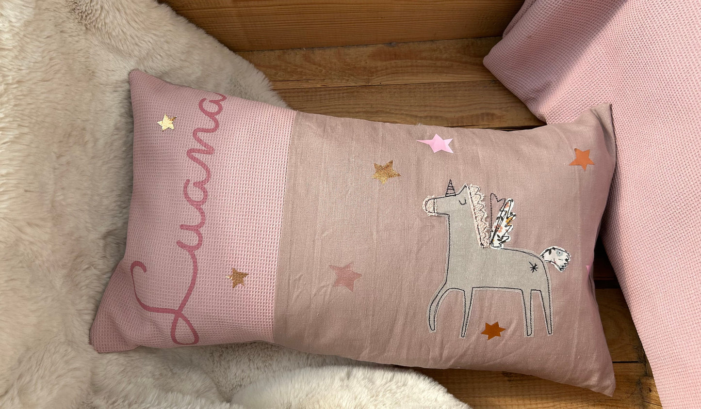 Kissen für Kinder, Kissen Kinderzimmer, Babykissen, Geschenk zur Taufe, Geschenk zur Geburt, Geschenk Kinder, Kissen mit Namen, PomiPomi