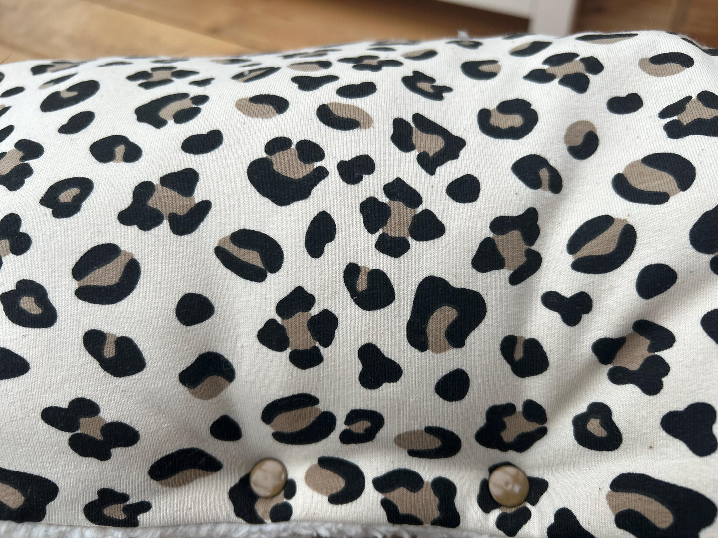 Leoprint Teddyfell Kinderwagenmuff, Kinderwagen Handmuff,Muff Baby,Kinderwagenmuff Leoprint,warme Hände,Geschenk zur Geburt, Muff Leo