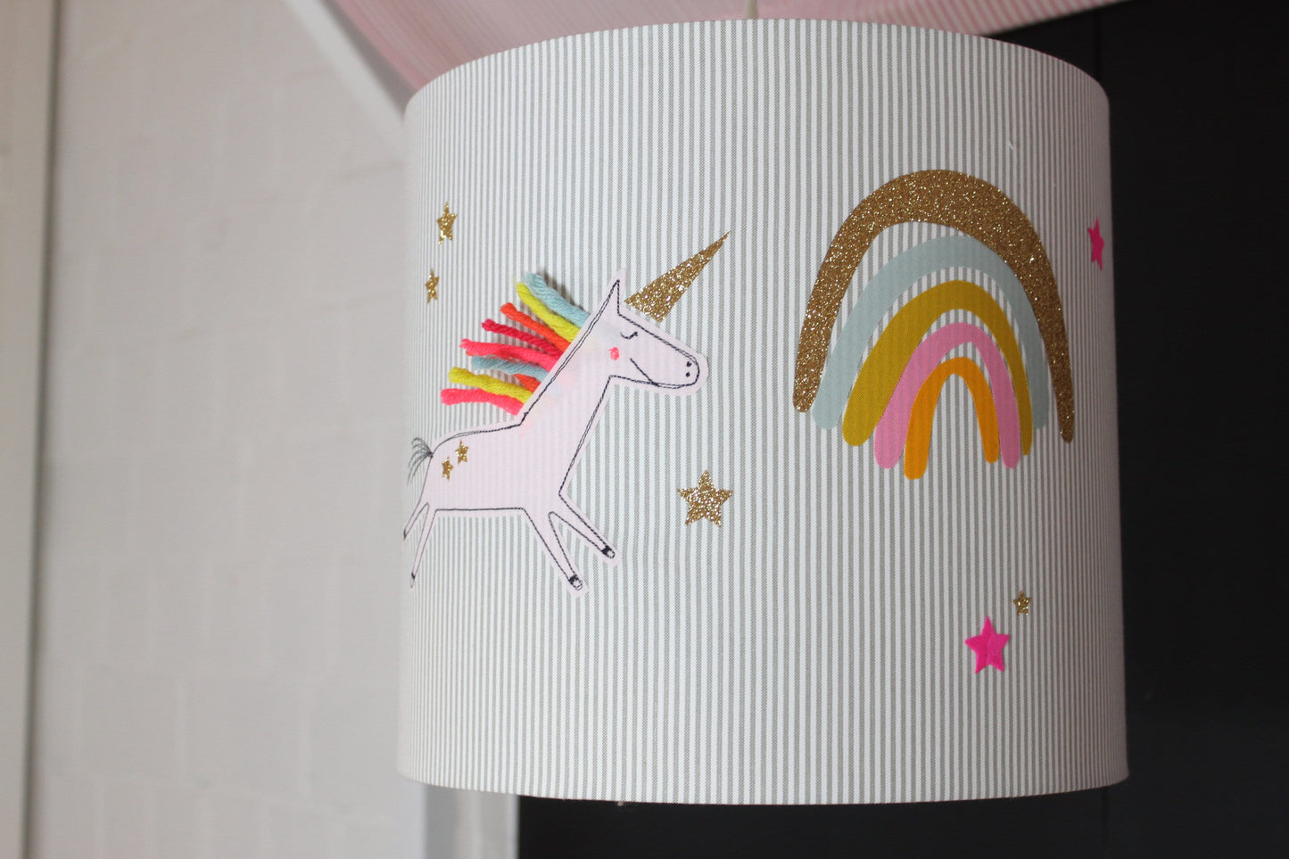 Lampenschirm Kinderzimmer, Hängelampe, Deckenlampe, Stehlampe, Lampe, Leuchte, Licht, Einhorn, Regenbogen, MillaLouise