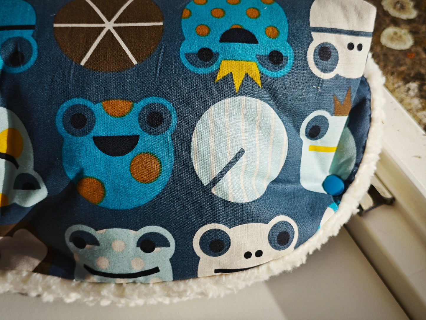 Kinderwagenmuff sofort verfügbar kleine Frösche Muff Kinderwagen Handmuff kuschlig warm coole kleine Gesichter Geburt Buggy Geschenk Baby