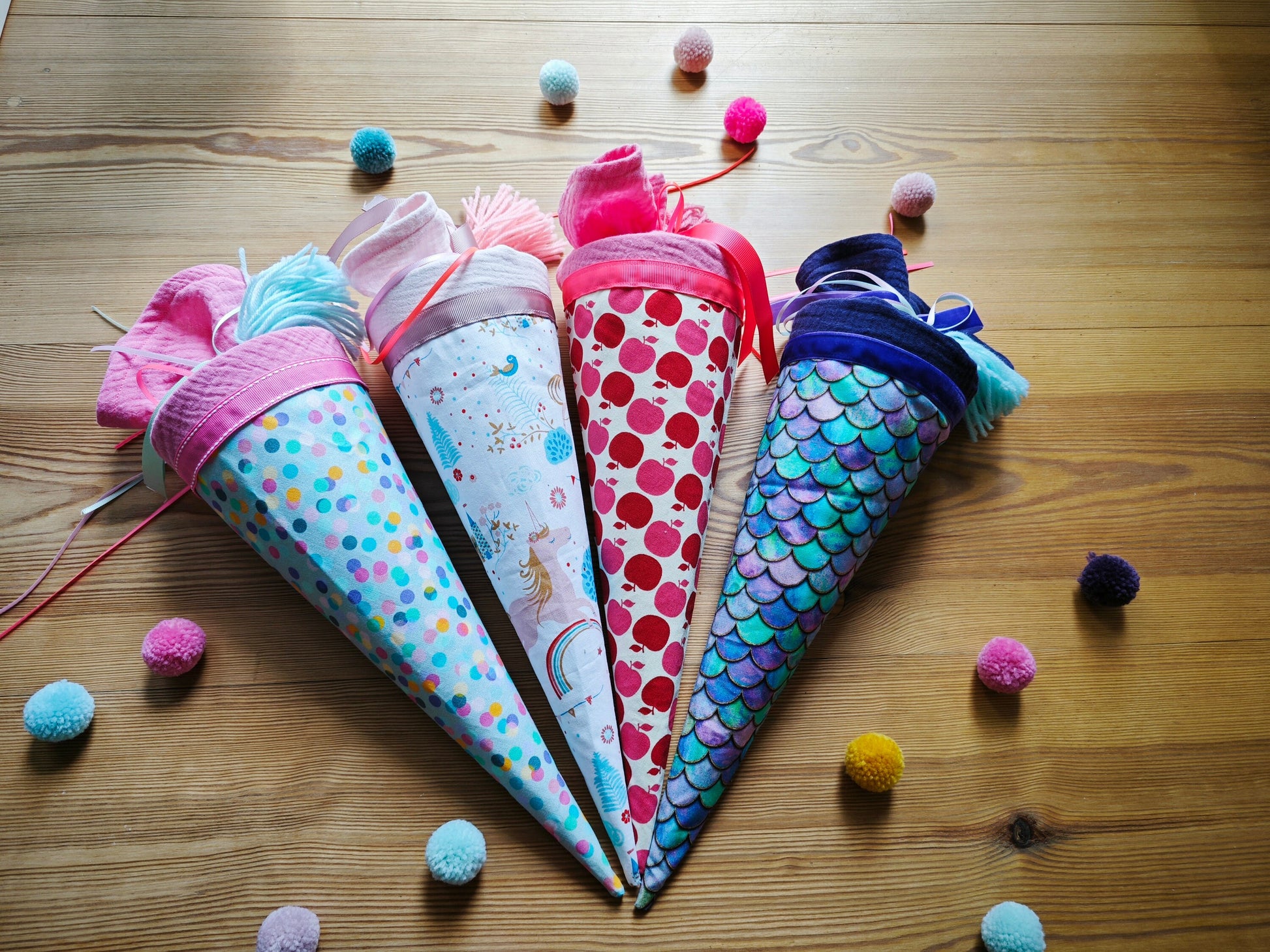 Geschwisterschultüte, Zuckertüte, Trosttüte Jungs neon Schultüte Stoff Schulanfang Einschulung Dino Dinosaurier Astronauten Milla Louise