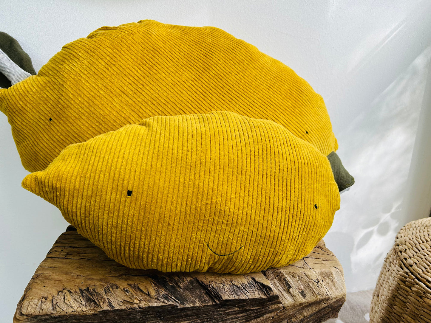 Kissen Zitrone, Kissen Cord, Cordkissen, Geschenk zur Taufe, Geschenk zur Geburt, Geschenk Kinder, Kissen mit Namen, PomiPomi