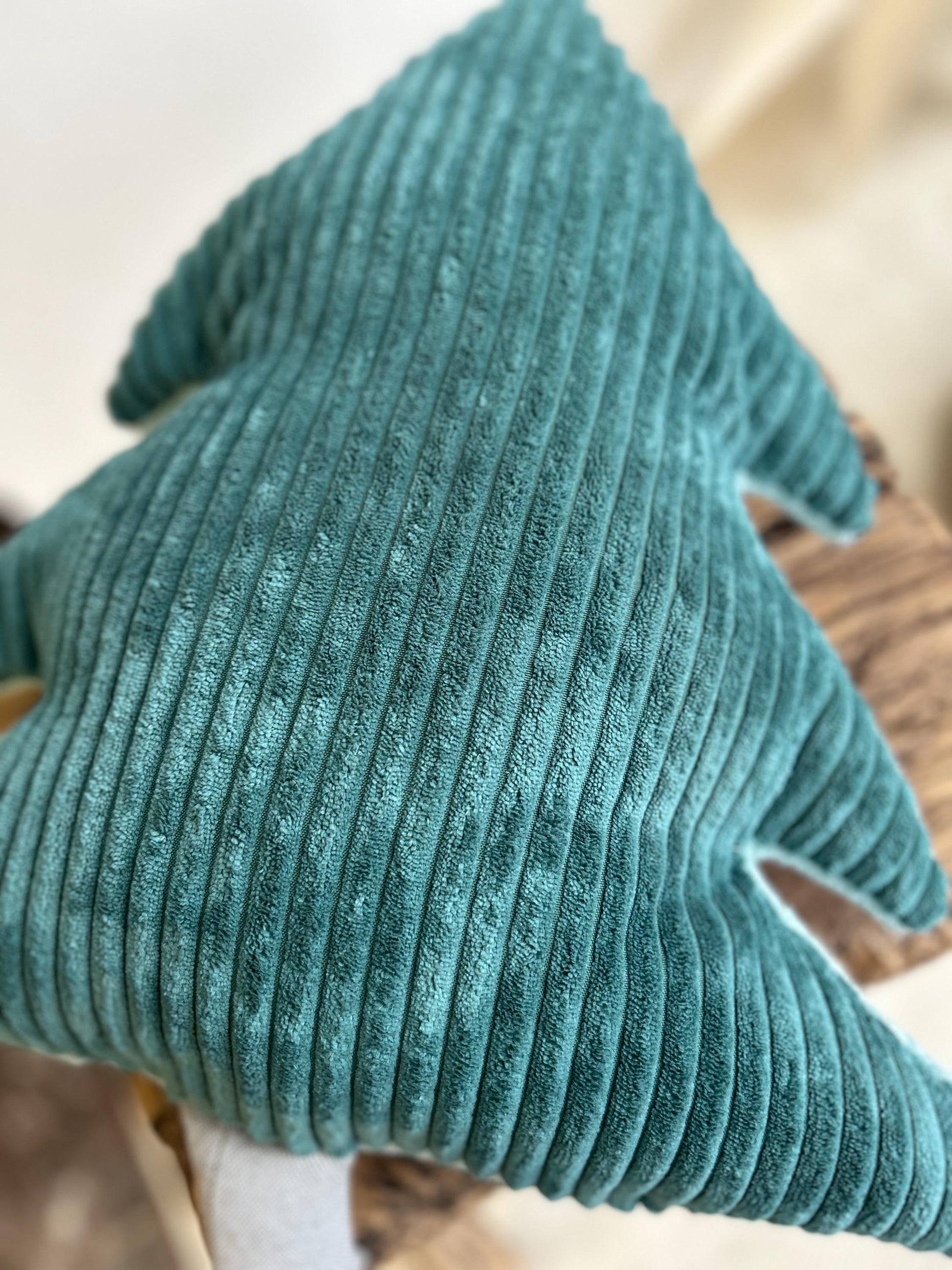 Kissen Tanne, Kissen Cord, Cordkissen, Weihnachtskissen, Kissen in Tannenform, Geschenk Weihnachten, Geschenk, Sofa, Weihnachtsbaum, Xmas