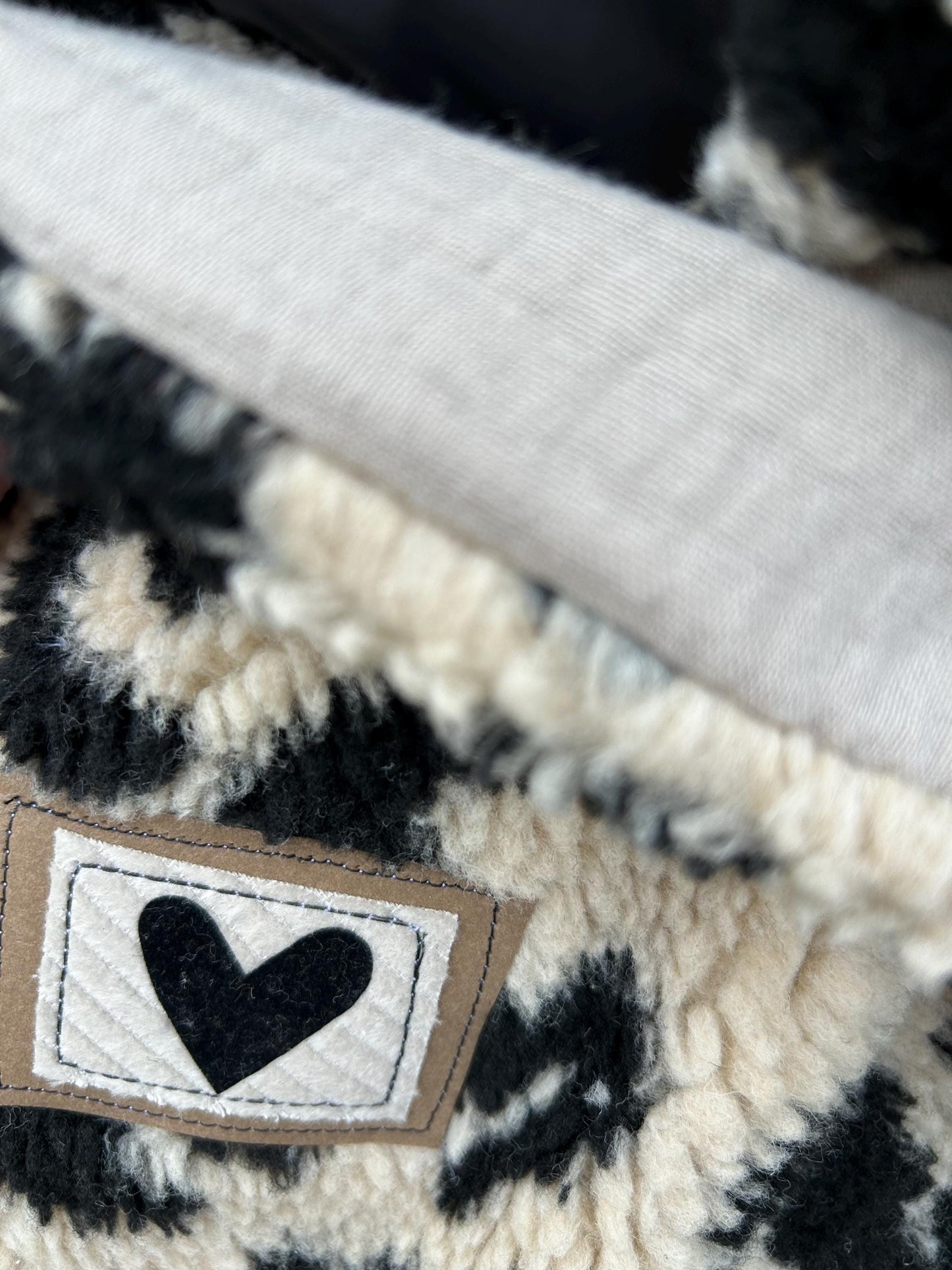 Leofleece Tasche, Beutel aus Leofleece, Leoprint Beutel, Leoprint Tasche, Tasche Winter, Tasche Animal, Teddyfleece Tasche,Leoprint PomiPomi