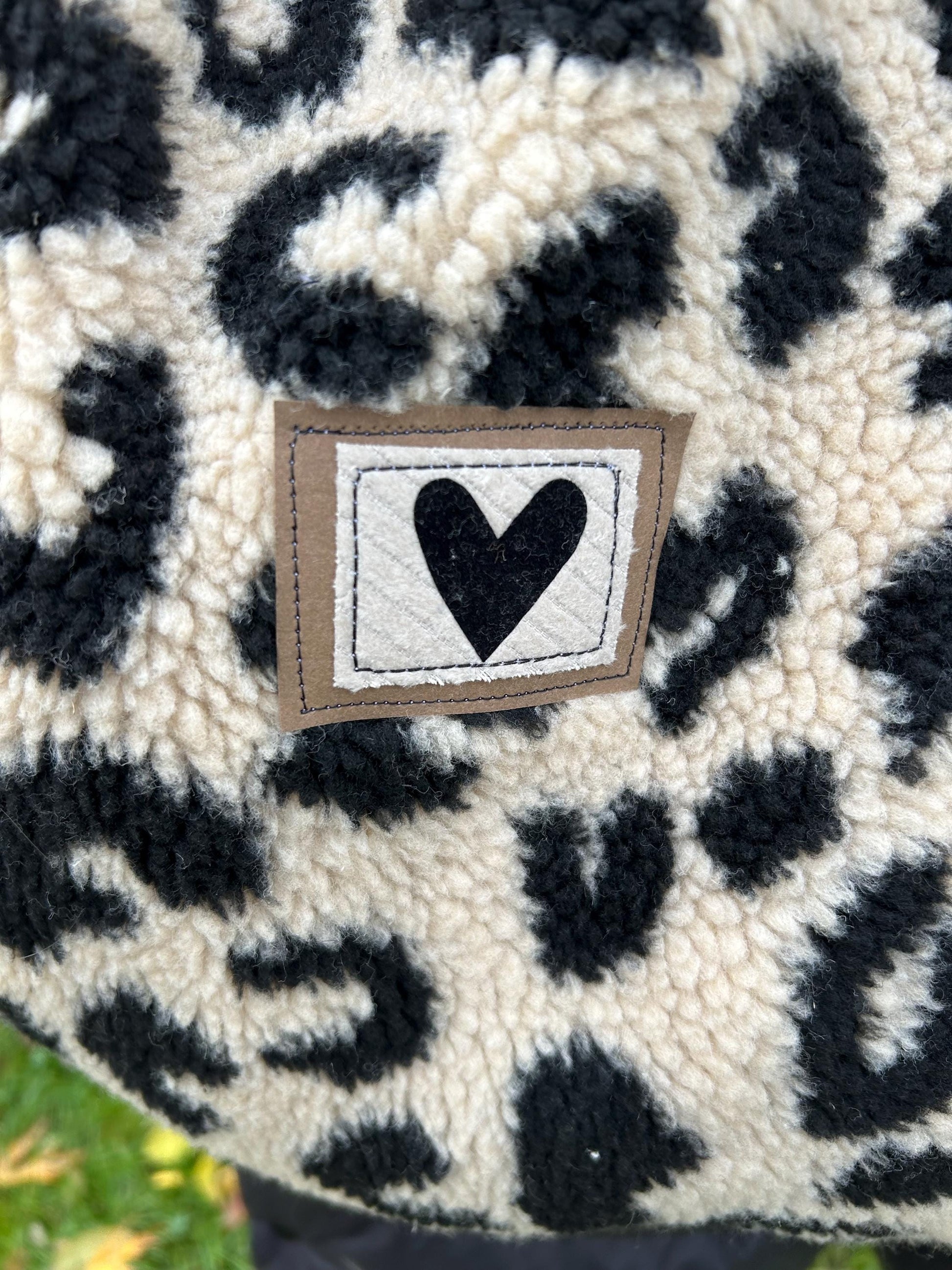 Leofleece Tasche, Beutel aus Leofleece, Leoprint Beutel, Leoprint Tasche, Tasche Winter, Tasche Animal, Teddyfleece Tasche,Leoprint PomiPomi