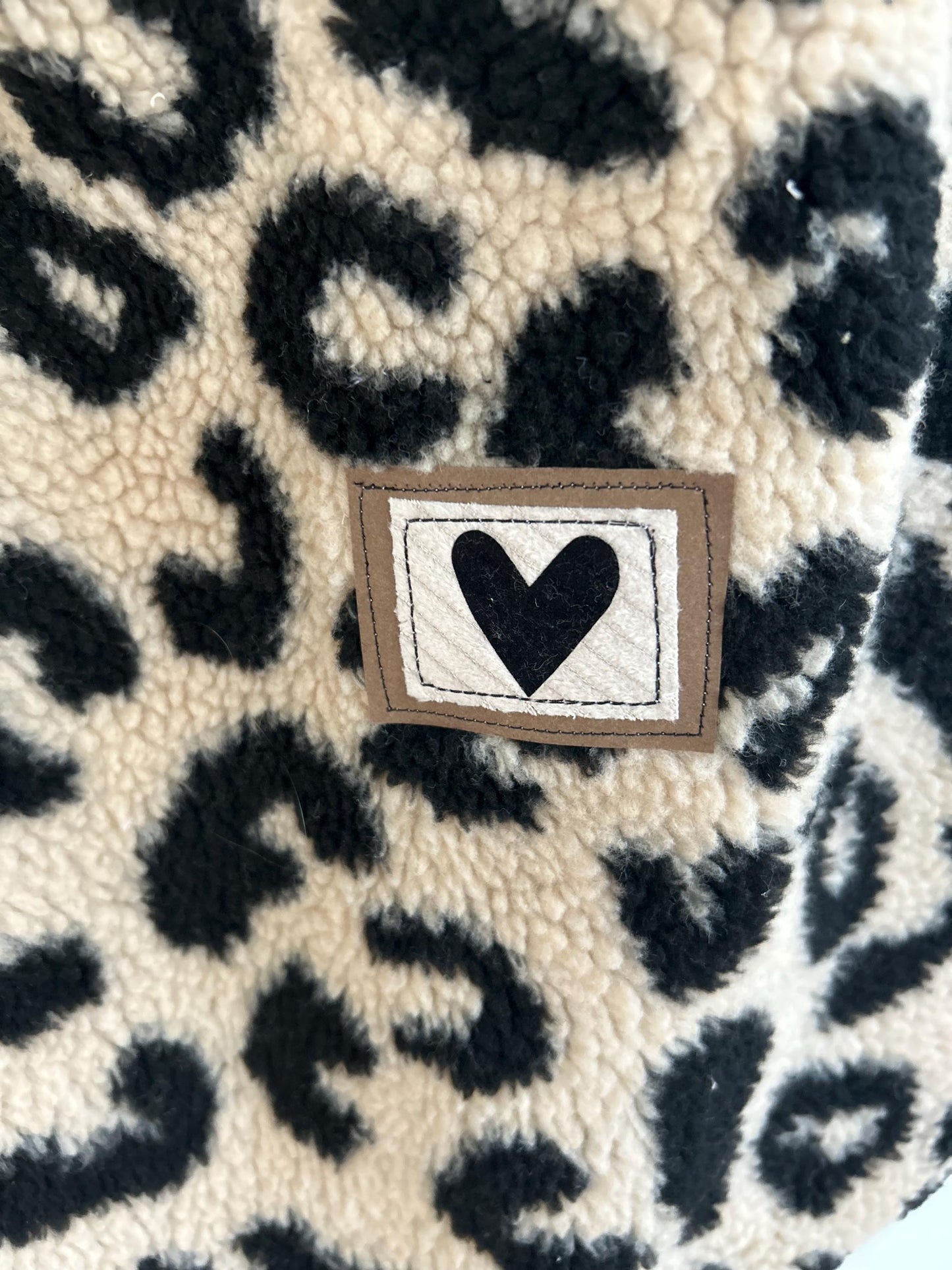 Leofleece Tasche, Beutel aus Leofleece, Leoprint Beutel, Leoprint Tasche, Tasche Winter, Tasche Animal, Teddyfleece Tasche,Leoprint PomiPomi