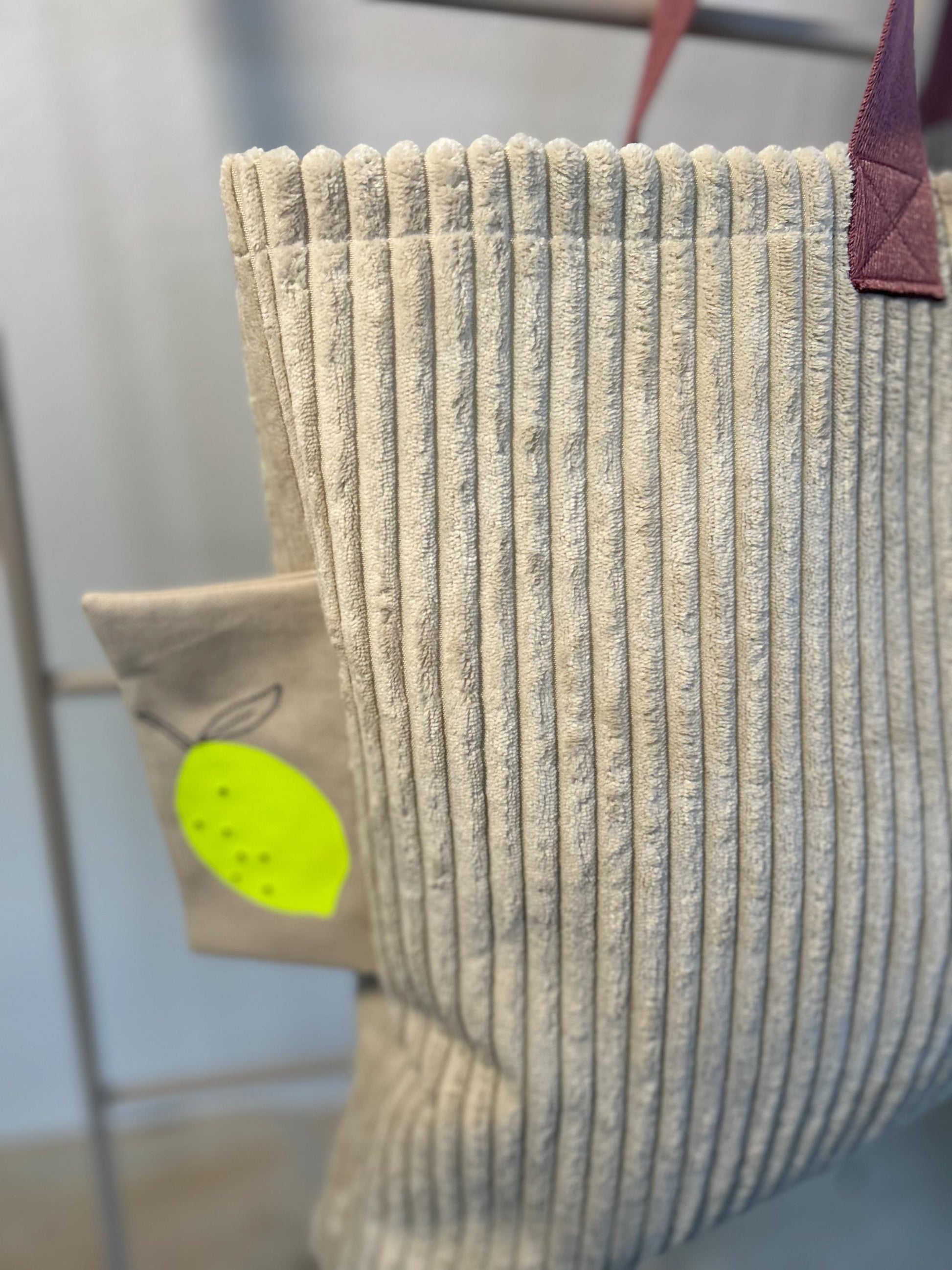 Breitcord Tasche, XXL Shopper Samtcord, Cord Beutel groß, Tasche Frühling, Tasche beige, Cordtasche groß, Tasche besonders, große Cordtasche