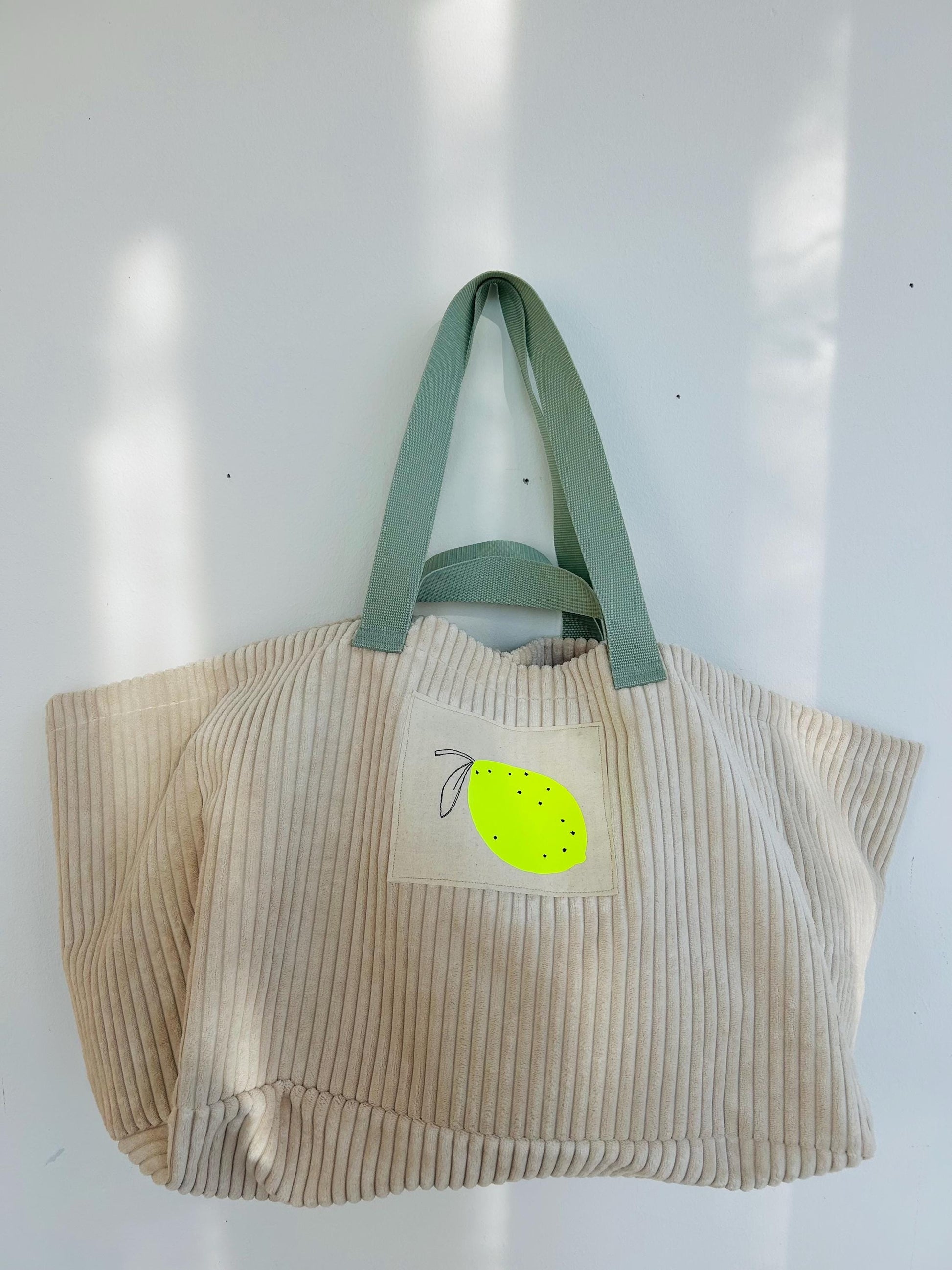 Breitcord Tasche, XXL Shopper Samtcord, Cord Beutel groß, Tasche beige,Cordtasche groß, Tasche besonders, große Cordtasche Ikea,Strandtasche