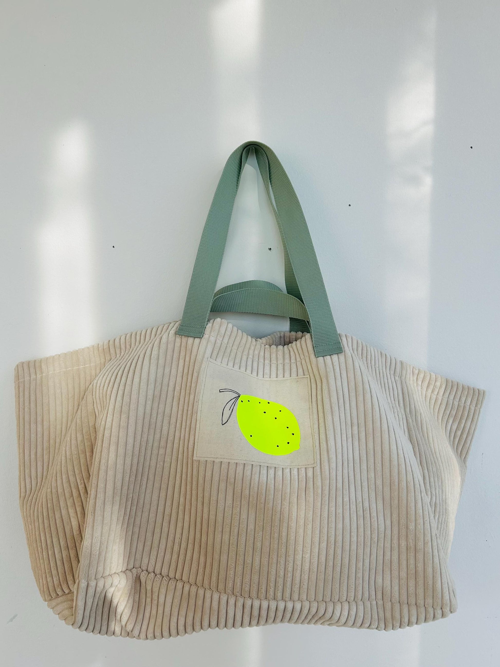 Breitcord Tasche, XXL Shopper Samtcord, Cord Beutel groß, Tasche beige,Cordtasche groß, Tasche besonders, große Cordtasche Ikea,Strandtasche