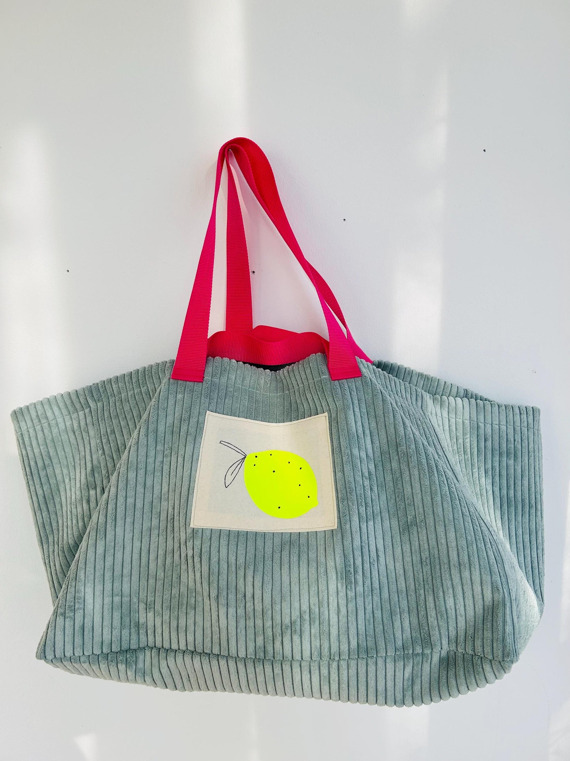 Breitcord Tasche, XXL Shopper Samtcord, Cord Beutel groß, Tasche beige,Cordtasche groß, Tasche besonders, große Cordtasche Ikea,Strandtasche