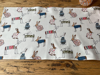 sofort lieferbar! Tischläufer Ostern, Tischdecke Ostern, Ostern Deko, Frühling, Ostern Deko, Frühlingsdeko,Huhn,Henne