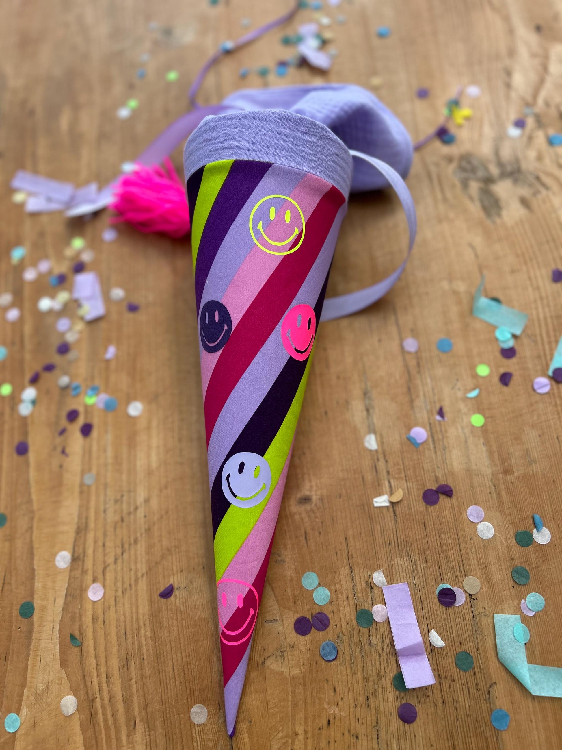 Schultüte oder Geschwisterschultüte Zuckertüte Schultüte Stoff Einschulung Geschwisterschultüte Smiley neon Schultüte Smileys, flieder, neon