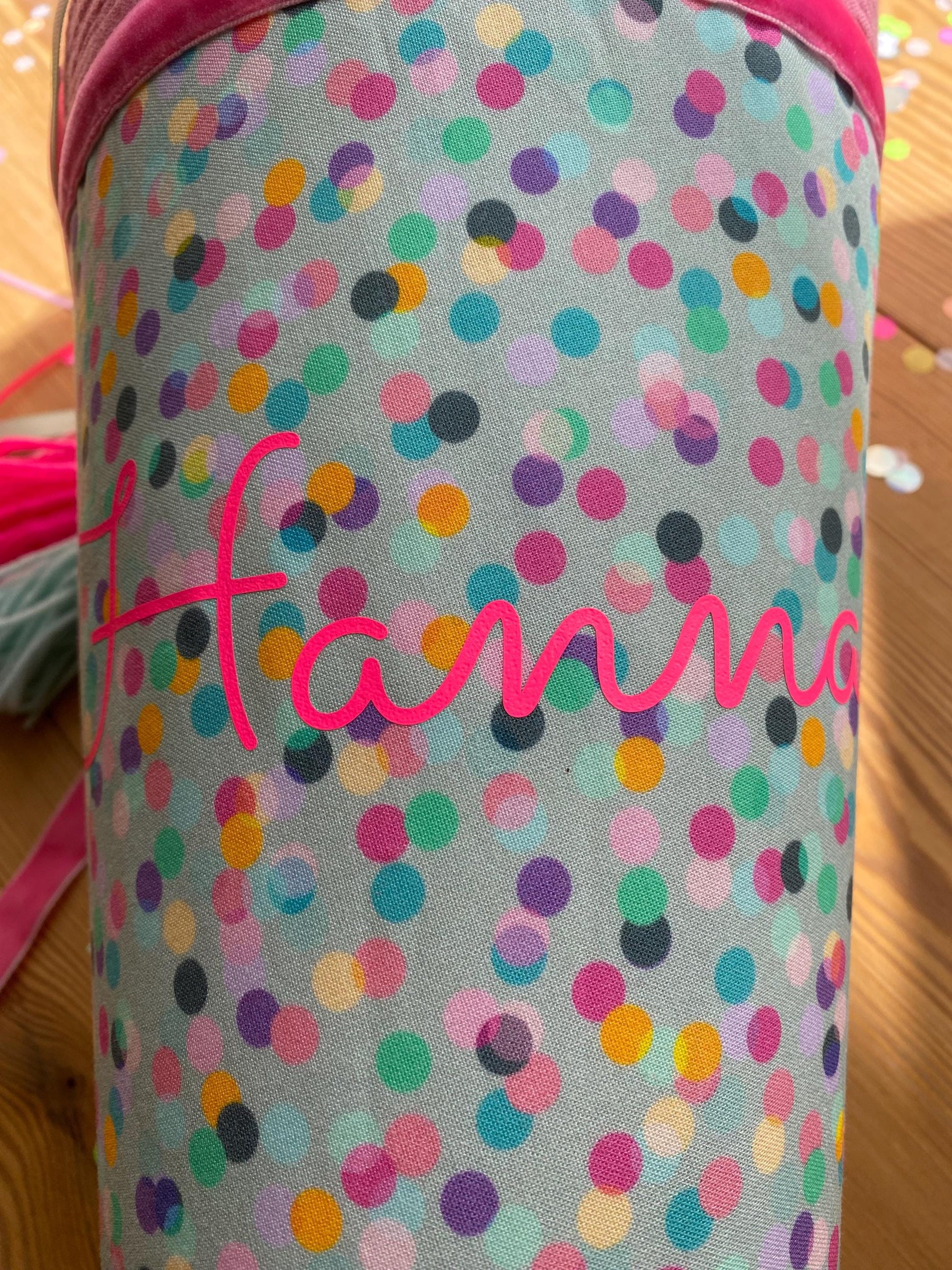 Schultüte Musselin Schulstart Schulanfang Mädchen Einschulung Ergobag bunte rosa mint Step by step Punkte Konfetti pink neon Milla Louise