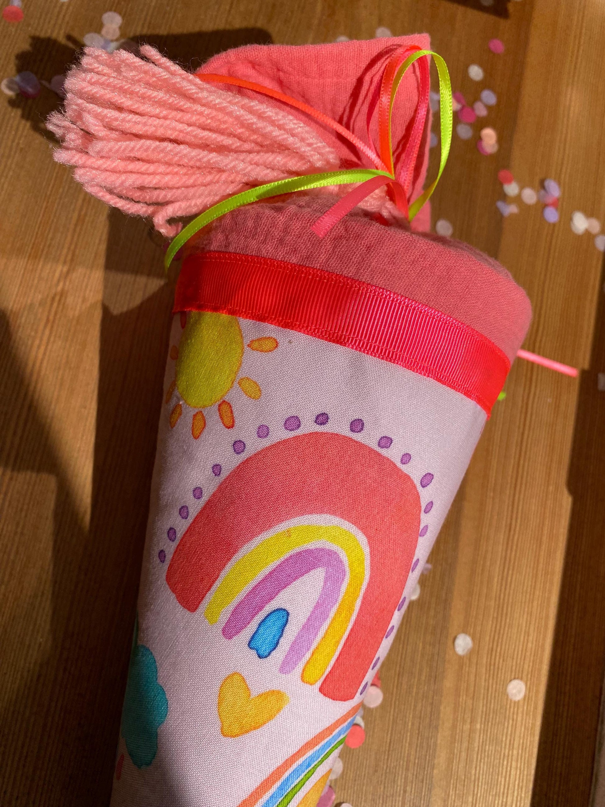 Geschwisterschultüte, Zuckertüte, Trosttüte Mädchen Jungs Regenbogen gute Laune Schulanfang Einschulung Kiga Start Milla Louise neon pink