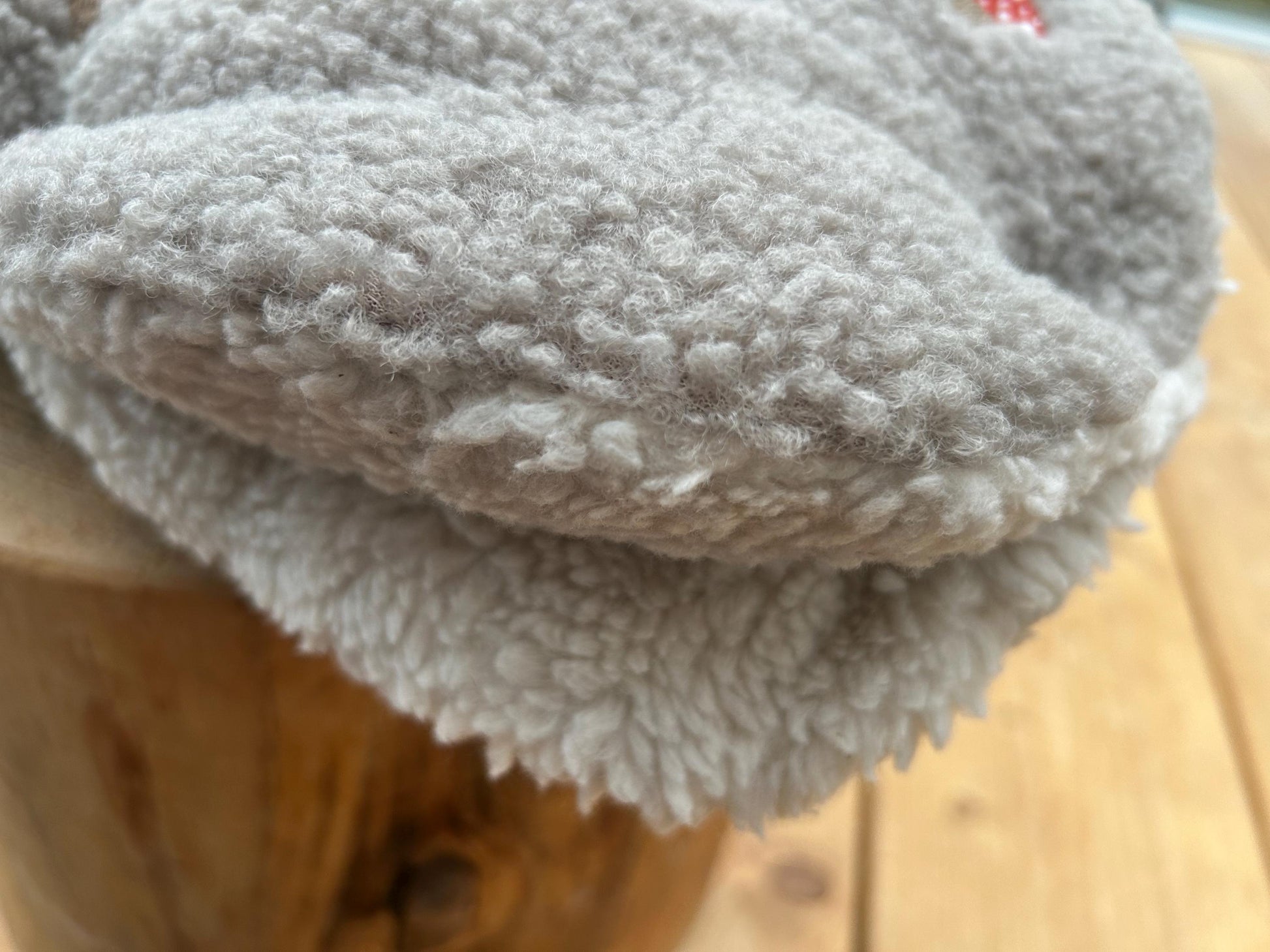 Teddyfell Kinderwagenmuff, Muff Baby, Kinderwagenmuff Fliegenpilz,warme Hände,Geschenk zur Geburt, Geschenk Weihnachten individuell, Winter