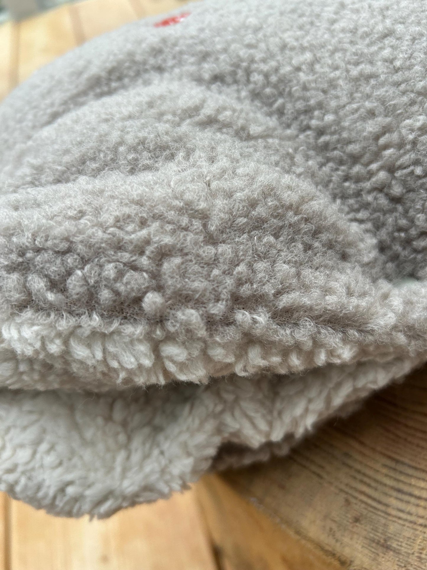 Teddyfell Kinderwagenmuff, Muff Baby, Kinderwagenmuff Fliegenpilz,warme Hände,Geschenk zur Geburt, Geschenk Weihnachten individuell, Winter