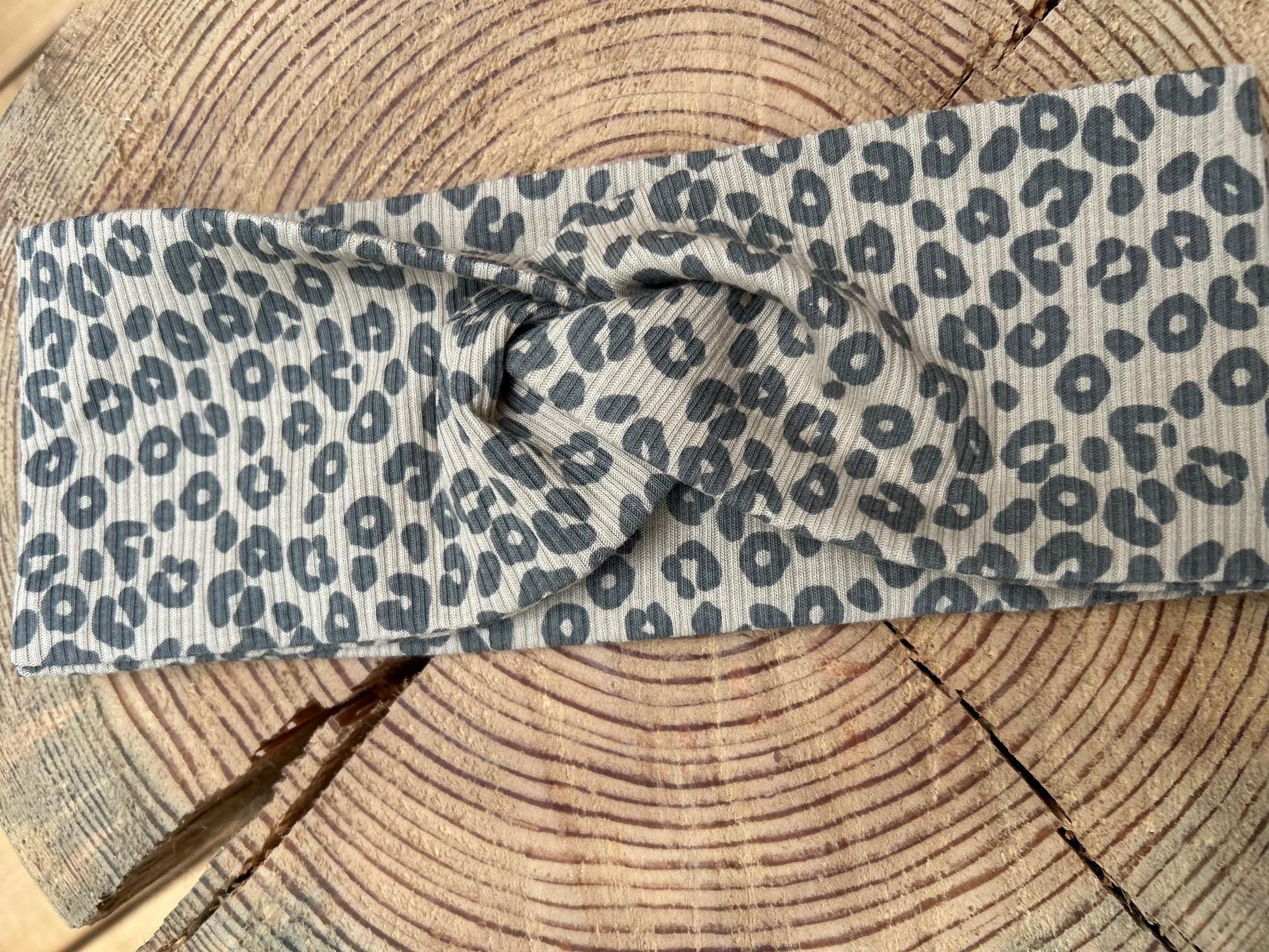 Stirnband Leo, Stirnband mit Knoten Stirnband für Mädchen, Haarband für Mädchen,Knotenstirnband , Rippjersey Leo Leo-Jersey, Label, Aufnäher