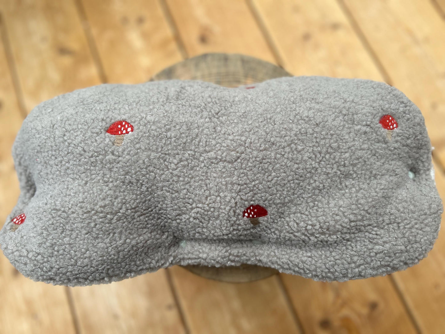 Teddyfell Kinderwagenmuff, Muff Baby, Kinderwagenmuff Fliegenpilz,warme Hände,Geschenk zur Geburt, Geschenk Weihnachten individuell, Winter