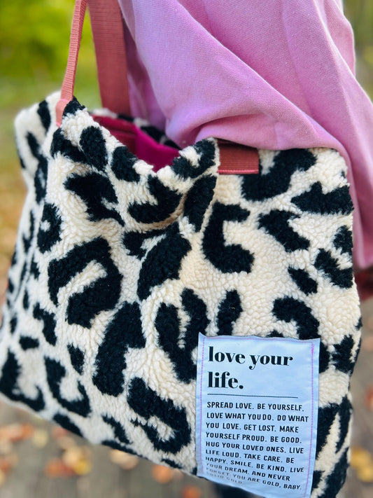 Leofleece Tasche, Beutel aus Leofleece, Leoprint Beutel, Leoprint Tasche, Tasche Winter, Tasche Animal, Teddyfleece Tasche,Leoprint PomiPomi
