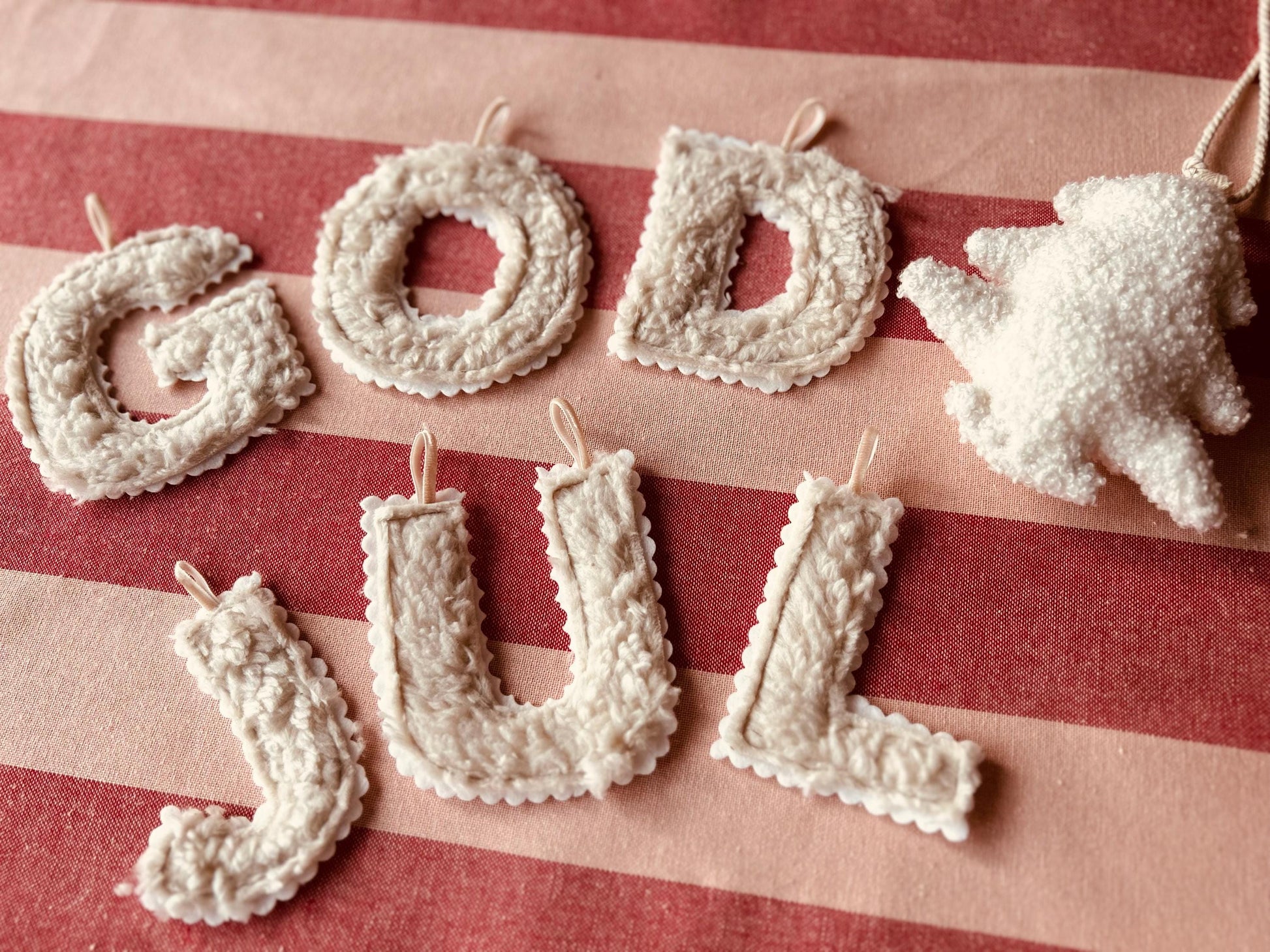 Girlande Weihnachten, Weihnachten skandinavisch, Weihnachtsgirlande, Girlande Teddy, Weihnachtsdeko Teddy, God Jul Girlande, Advent Stoff