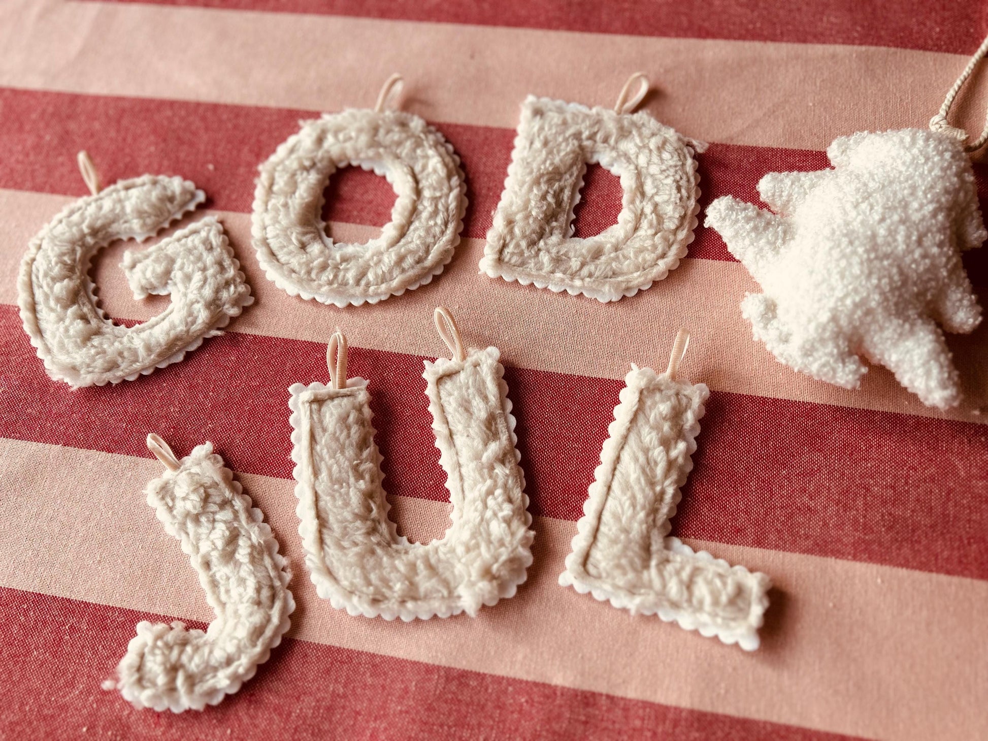 Girlande Weihnachten, Weihnachten skandinavisch, Weihnachtsgirlande, Girlande Teddy, Weihnachtsdeko Teddy, God Jul Girlande, Advent Stoff