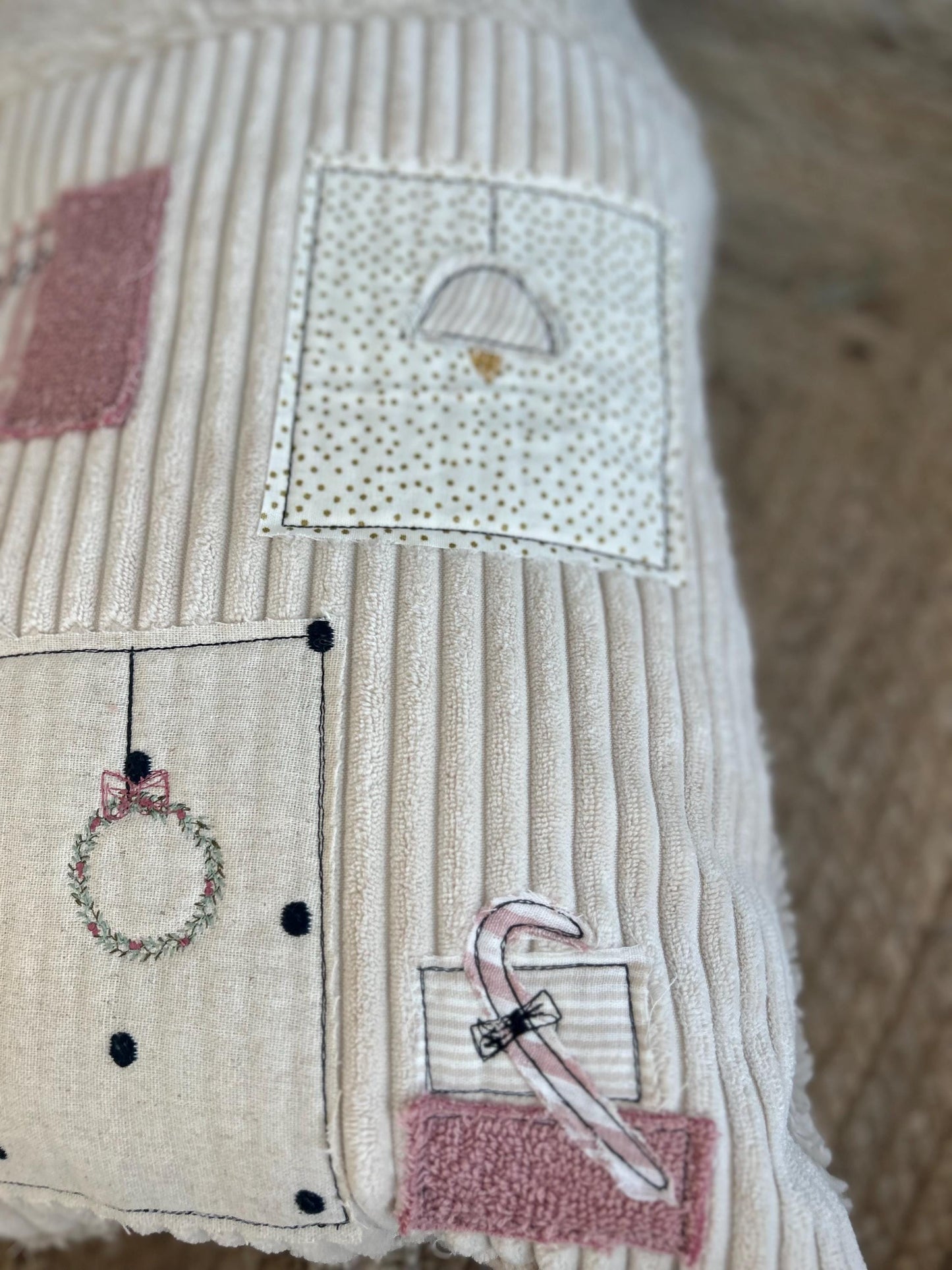 Kissen Haus, Kissen Cord, Cordkissen,Geschenk Weihnachten Kissen in Hausform, Kissen Weihnachten, Weihnachtskissen, Weihnacthen Kinder,Deko