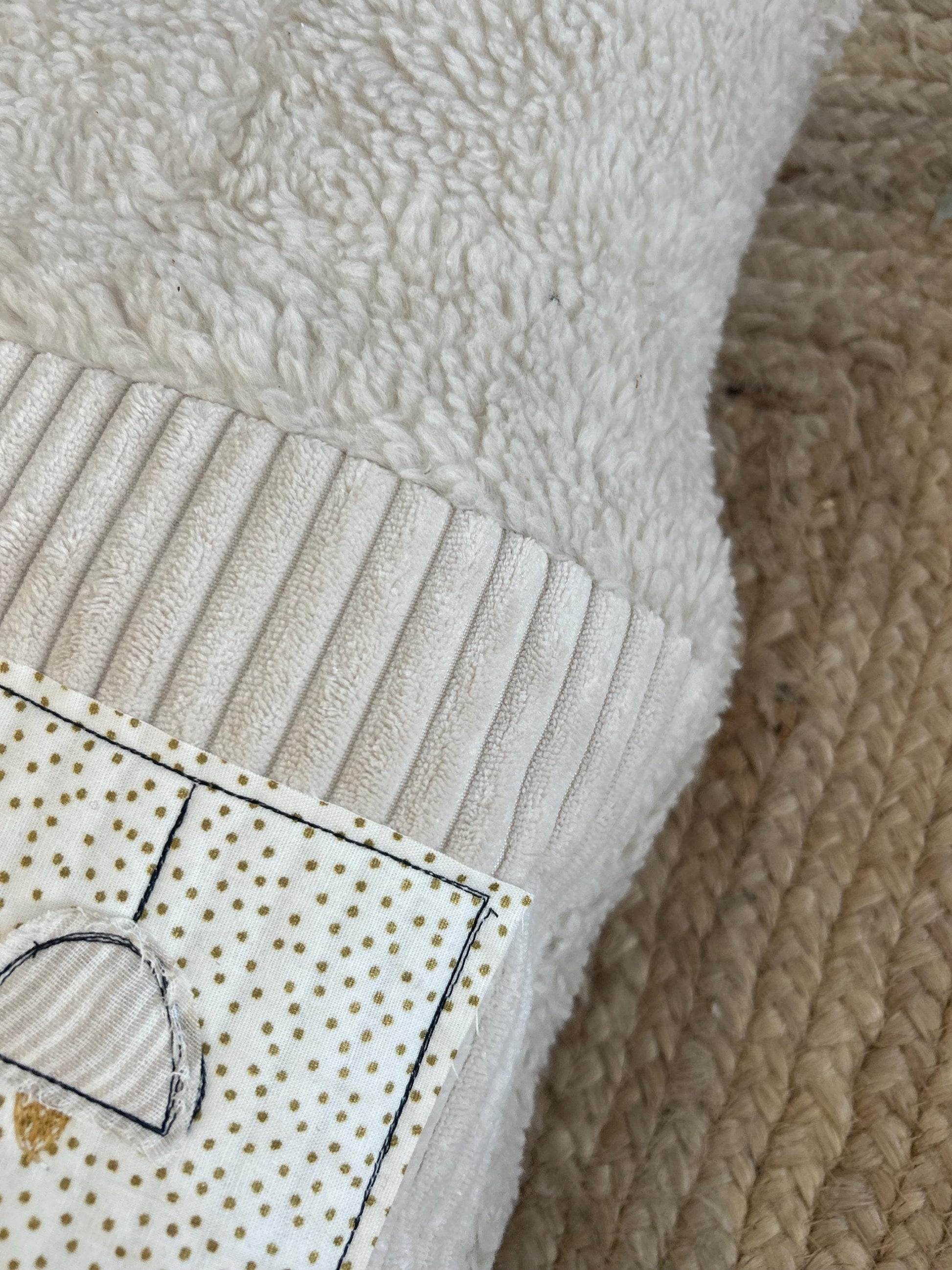 Kissen Haus, Kissen Cord, Cordkissen,Geschenk Weihnachten Kissen in Hausform, Kissen Weihnachten, Weihnachtskissen, Weihnacthen Kinder,Deko