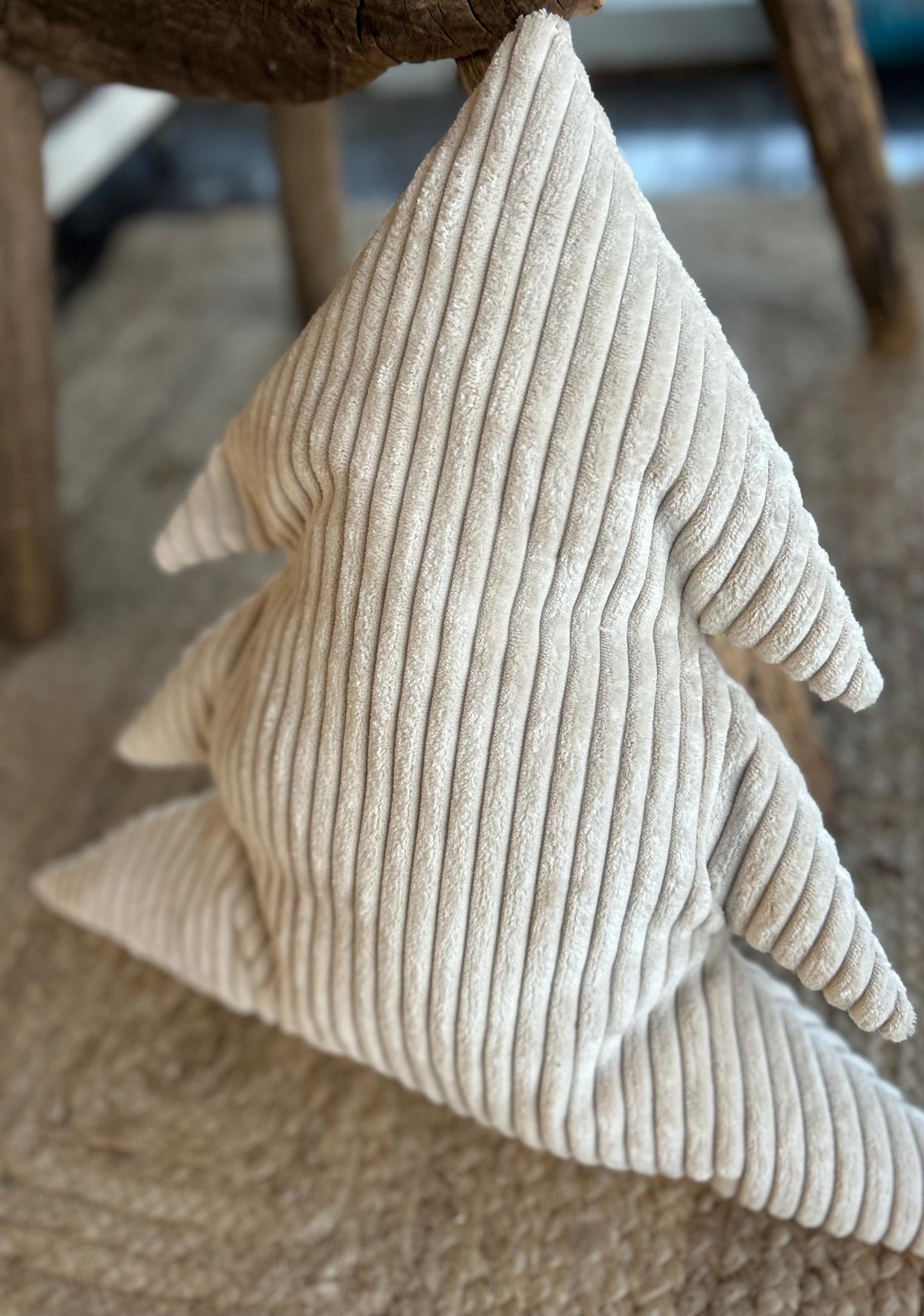 Kissen Tanne, Kissen Cord, Cordkissen, Weihnachtskissen, Kissen in Tannenform, Geschenk Weihnachten, Geschenk, Sofa, Weihnachtsbaum, Xmas