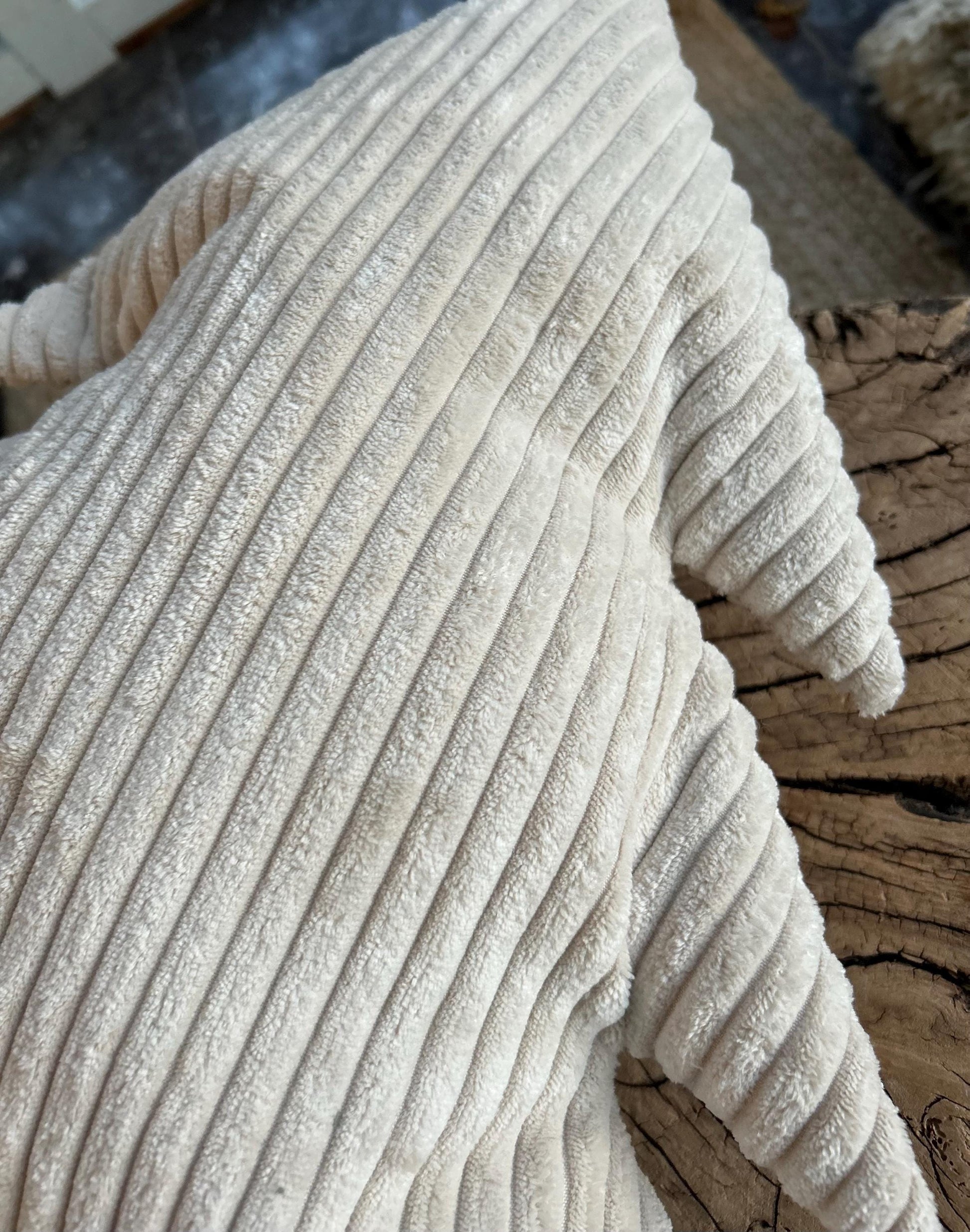 Kissen Tanne, Kissen Cord, Cordkissen, Weihnachtskissen, Kissen in Tannenform, Geschenk Weihnachten, Geschenk, Sofa, Weihnachtsbaum, Xmas