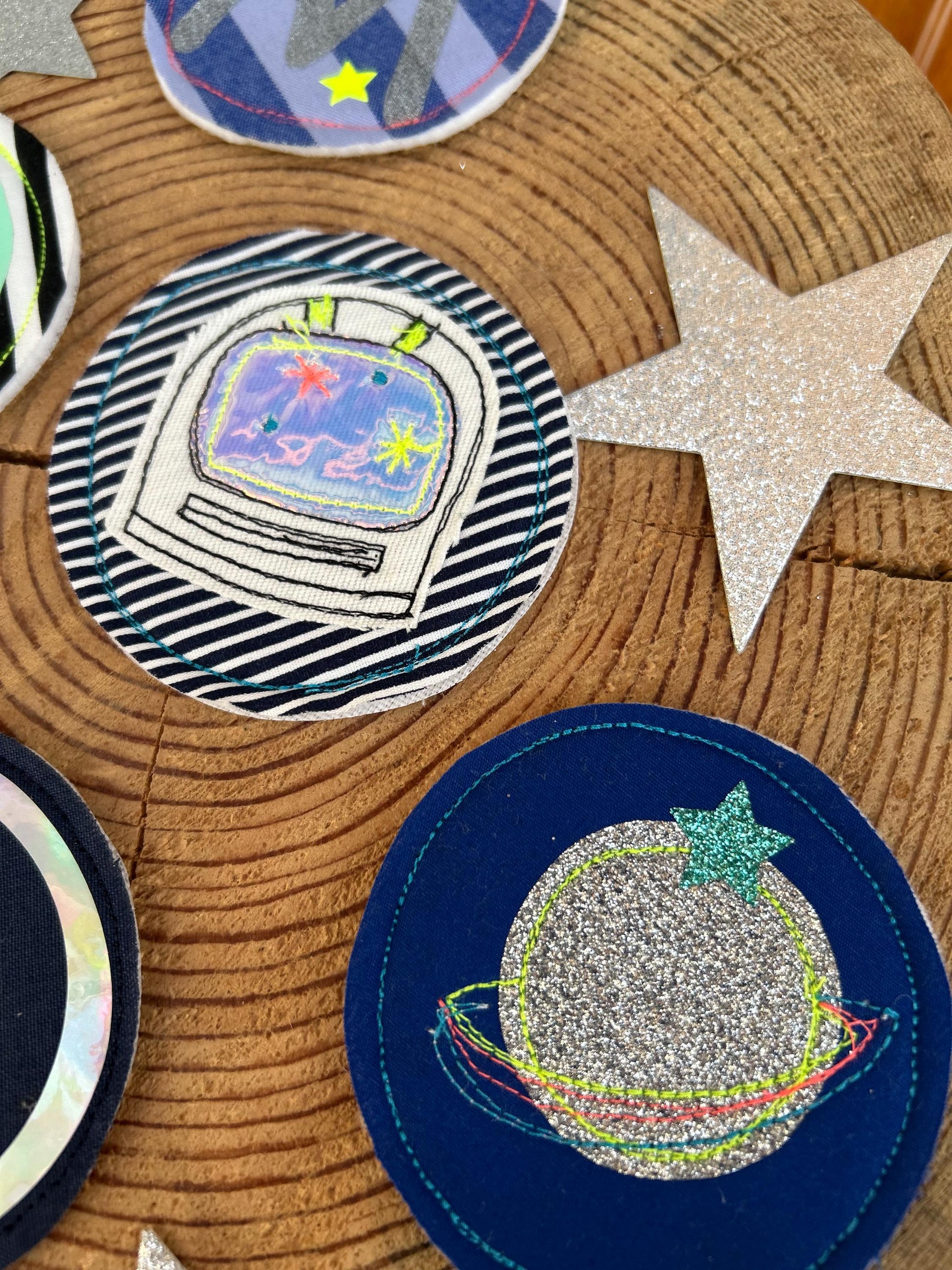 Schulranzen Kletties, Patches Ranzen, Kletties Weltall, Patches Weltraum, Geschenk Schulanfang, Kletties Jungs, Weltraum Patches, neon