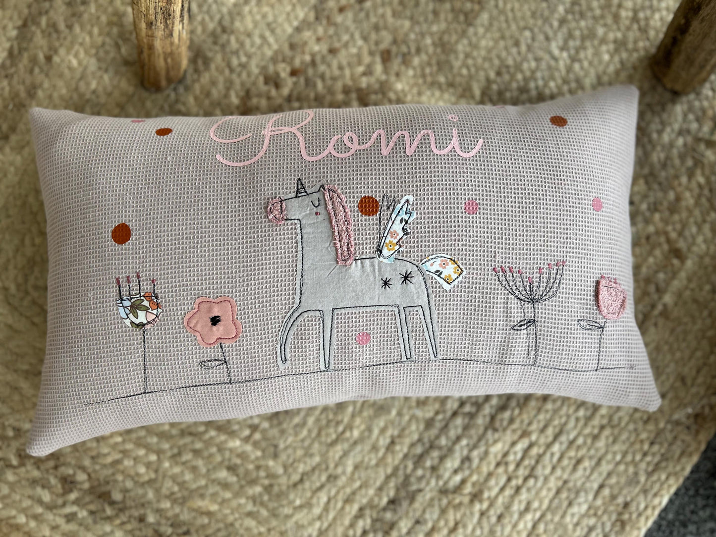 Namenskissen Kinder, Kissen Kinderzimmer, Geschenk Taufe, Geschenk Geburt, Geschenk Kinder, Kissen mit Namen, Kissen personalisiert