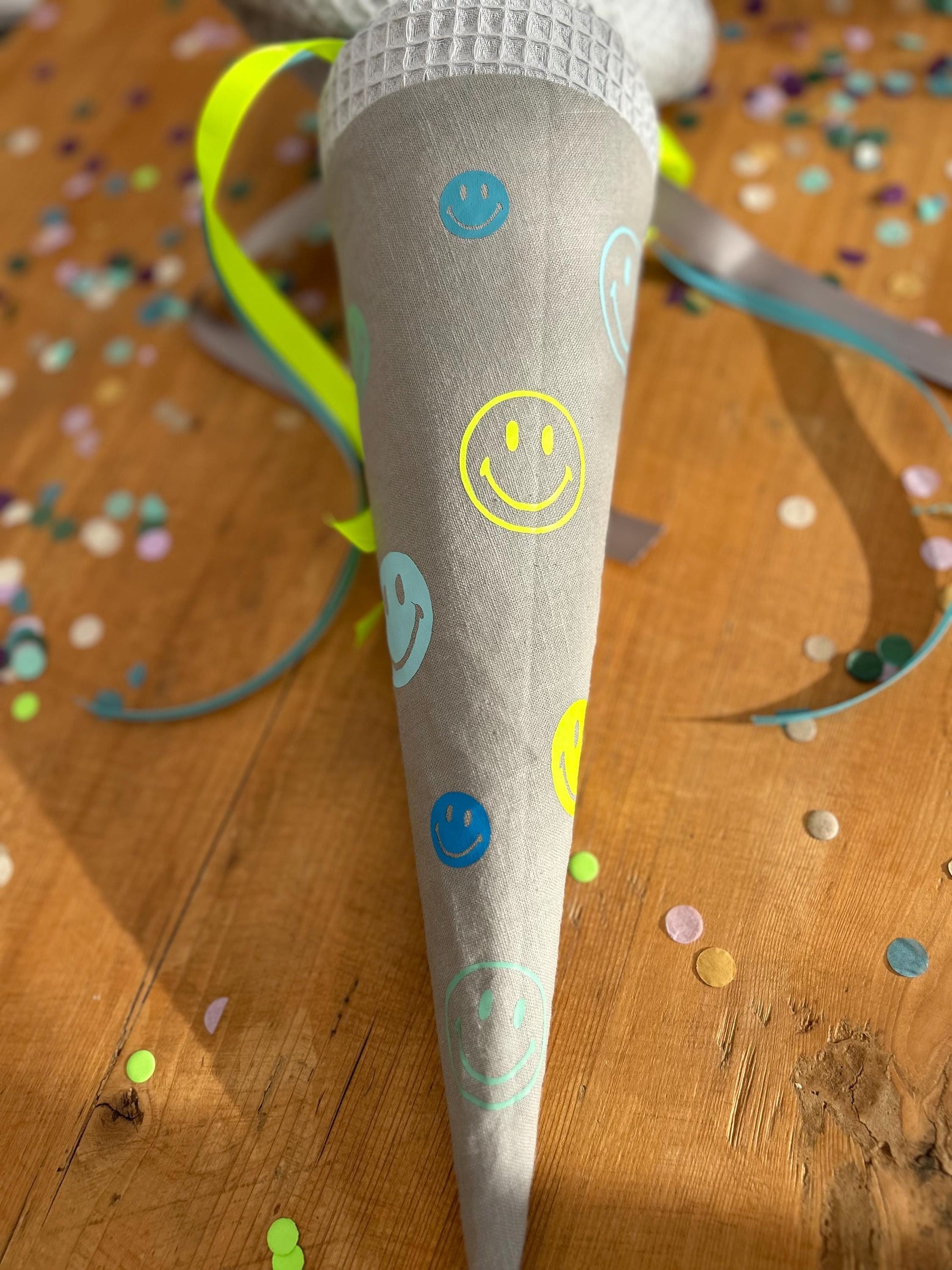 Geschwisterschultüte Zuckertüte Trosttüte Schultüte Stoff Schulanfang Einschulung Geschwisterschultüte Smiley Schultüte neon, Schulkind 2026