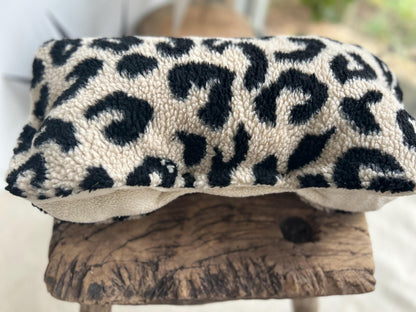 warmer Kinderwagenmuff, Muff Leo, Teddyfell Kinderwagen, Geschenk Baby, Leoplüsch, Teddyplüsch Handmuff, Smiley, Geschenk individuell