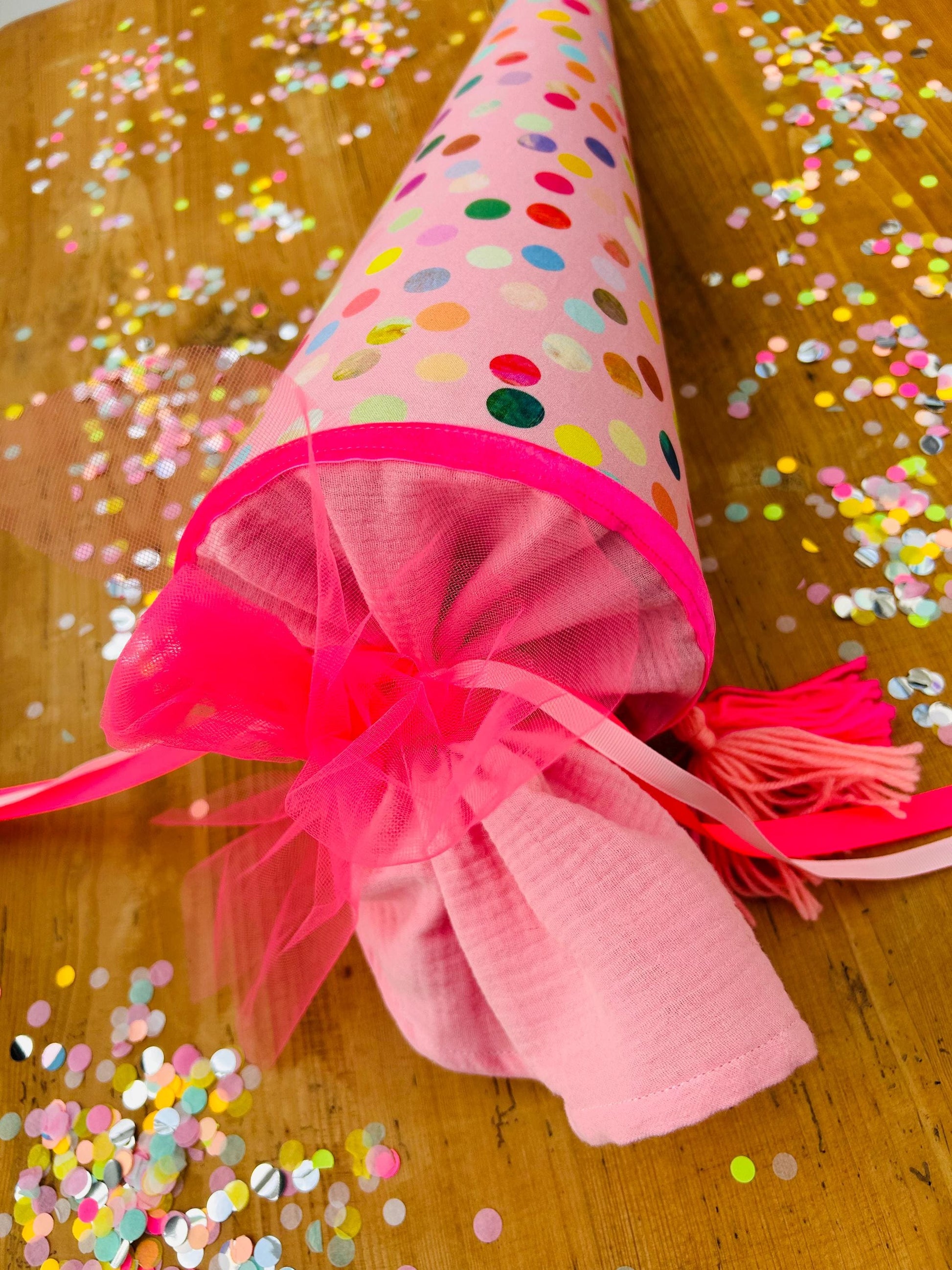 Schultüte Musselin Schultüte Mädchen Schultüte Punkte, Schultüte neon, Schultüte Ergobag, Schultüte Dots, Konfetti, Schultüte personalisiert