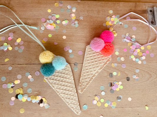 Anhänger Schultüte, Schultüte Eis, Schultüte personalisiert, Schultüten Anhänger, Neon, Tüll, Bommeln, Geschenk Einschulung, Eiswaffel