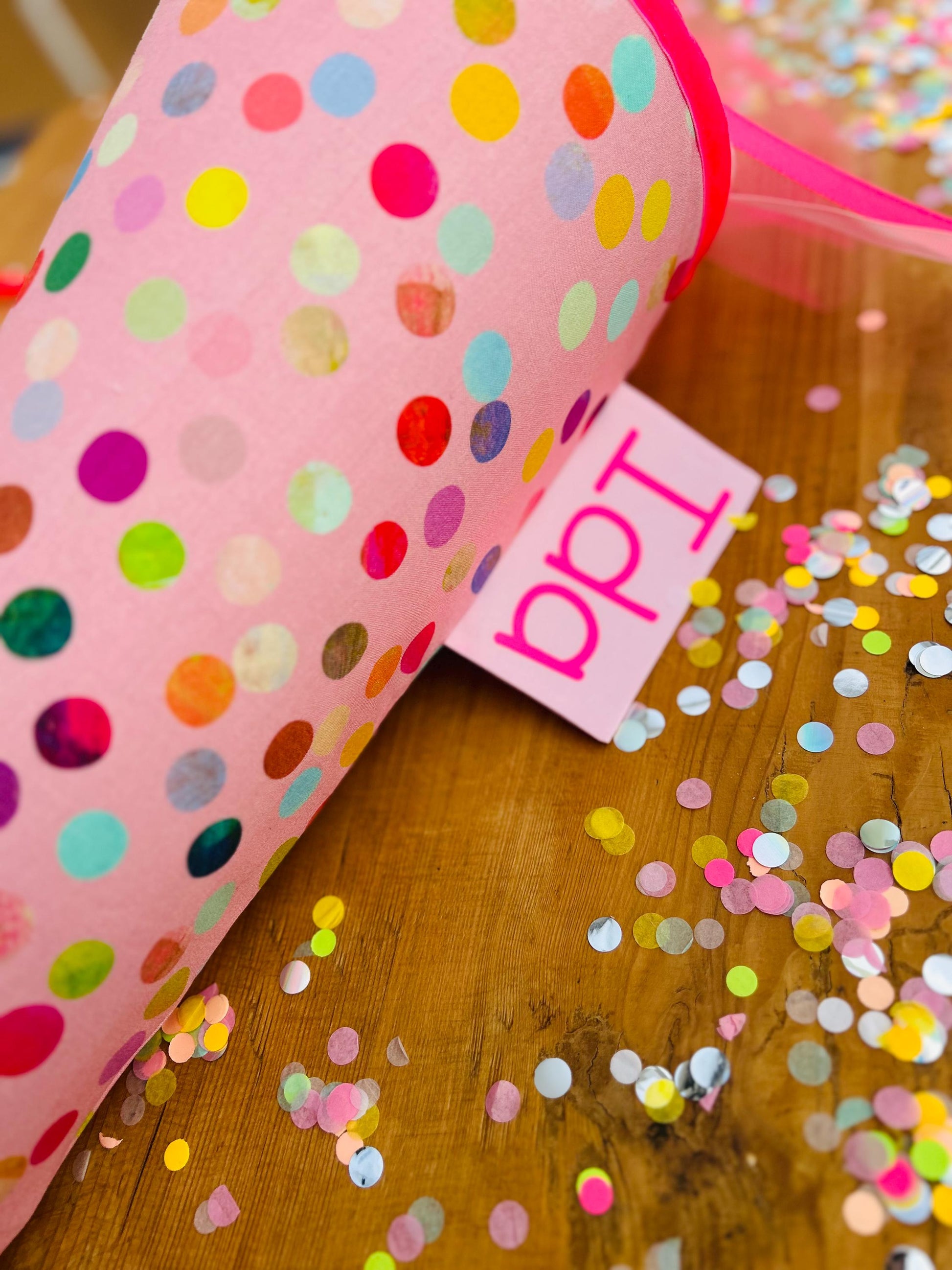 Schultüte Musselin Schultüte Mädchen Schultüte Punkte, Schultüte neon, Schultüte Ergobag, Schultüte Dots, Konfetti, Schultüte personalisiert