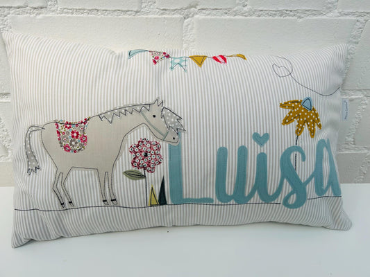 Kissen mit Namen Kissenbezug Kissen mit Pferd Kissenhülle Kissen personalisiert Nameskissen Kuschelkissen Kinderkissen Kissen Pferd