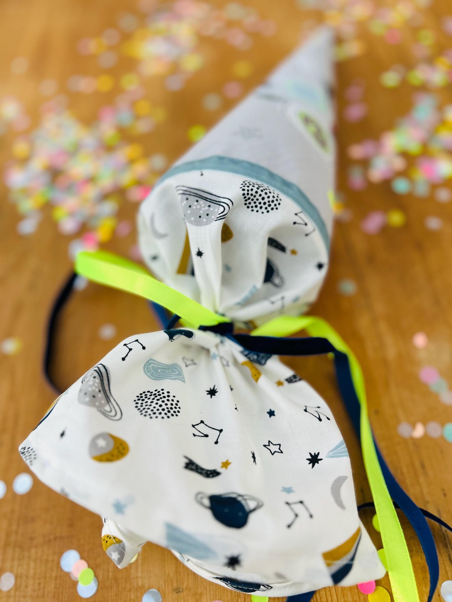 Einzelstück! Schultüte Astronaut, Geschwisterschultüte All, Zuckertüte Trosttüte Kita Start, Schultüte personalisiert, neon