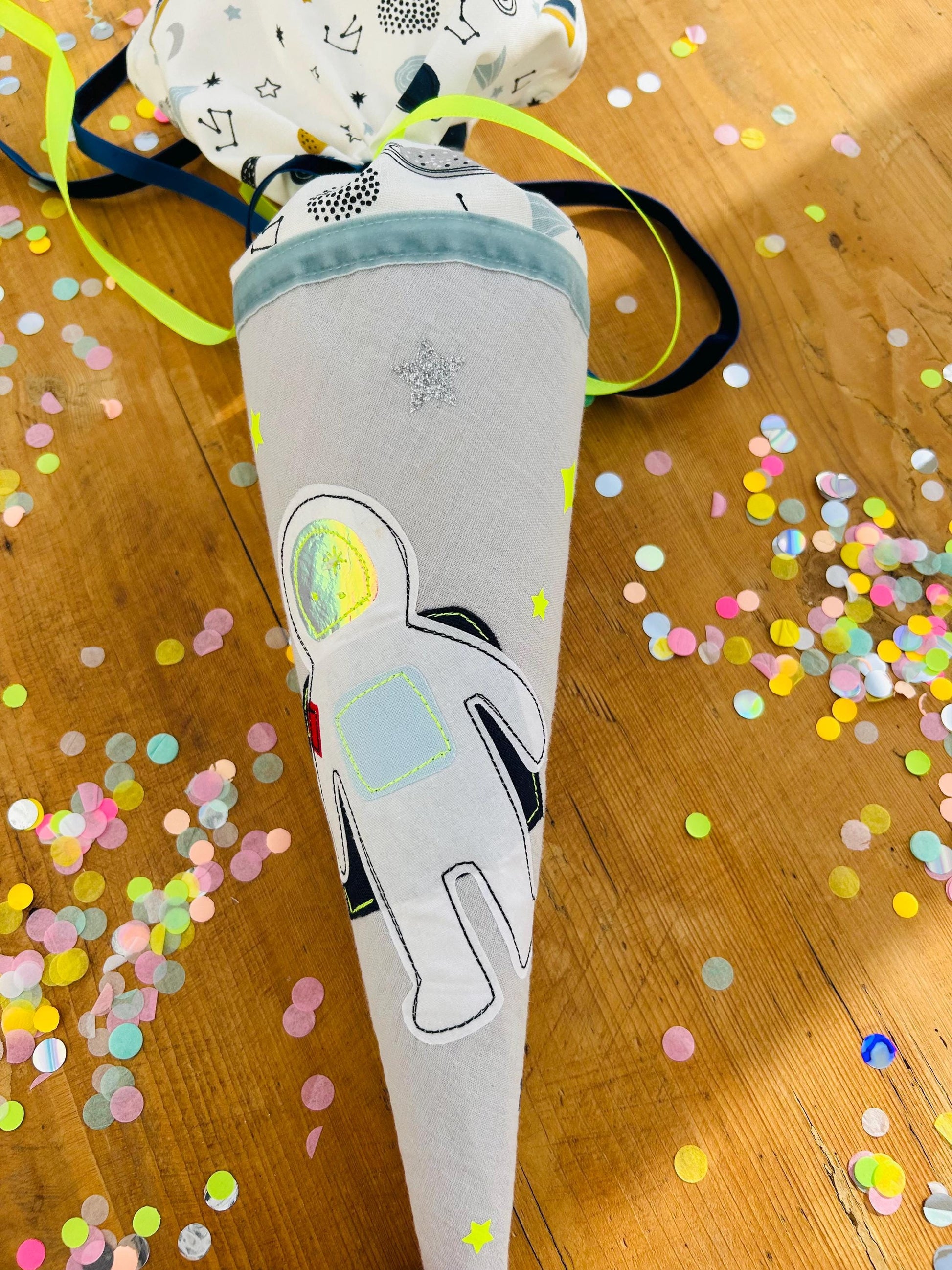 Einzelstück! Schultüte Astronaut, Geschwisterschultüte All, Zuckertüte Trosttüte Kita Start, Schultüte personalisiert, neon