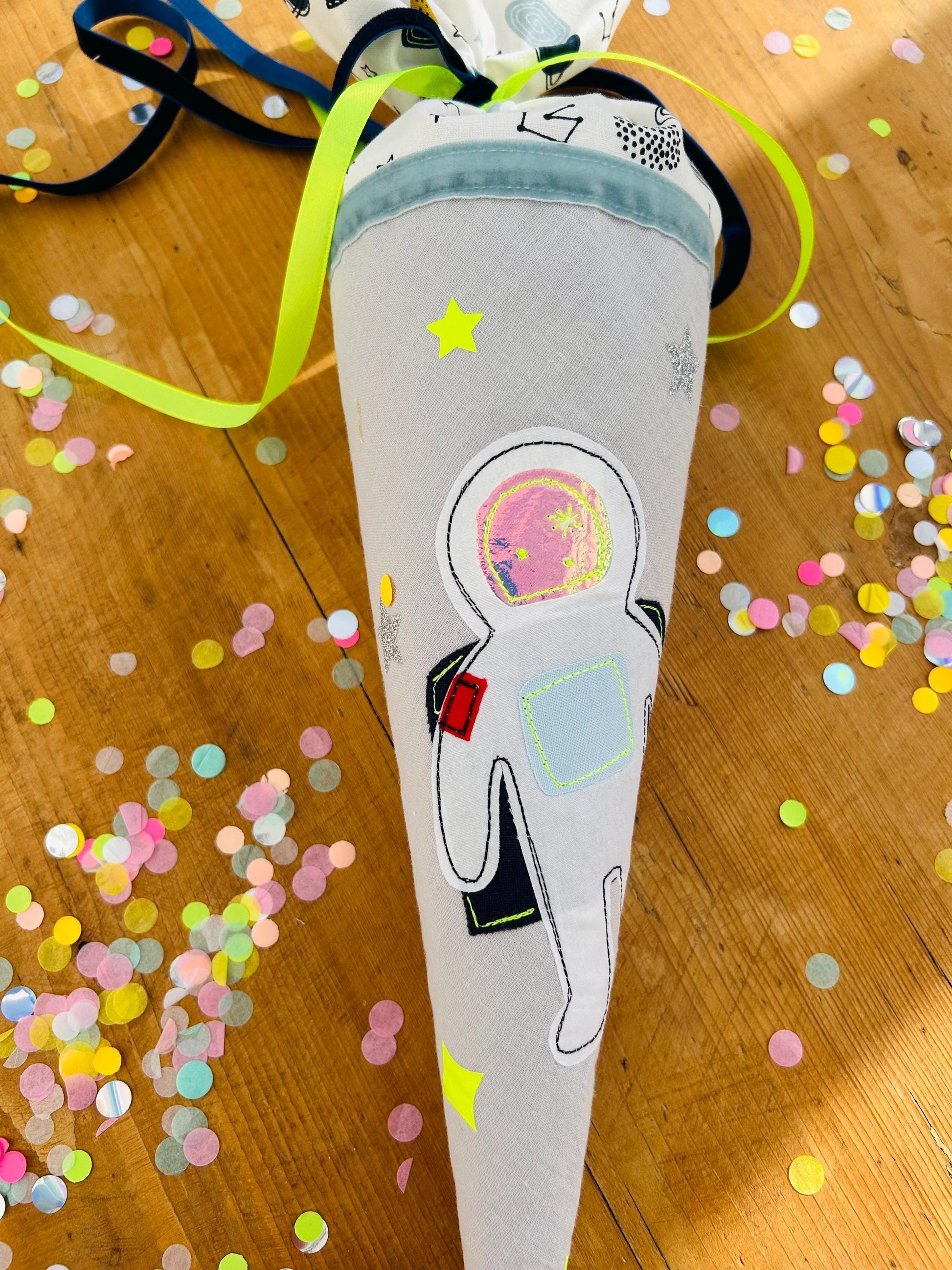 Einzelstück! Schultüte Astronaut, Geschwisterschultüte All, Zuckertüte Trosttüte Kita Start, Schultüte personalisiert, neon
