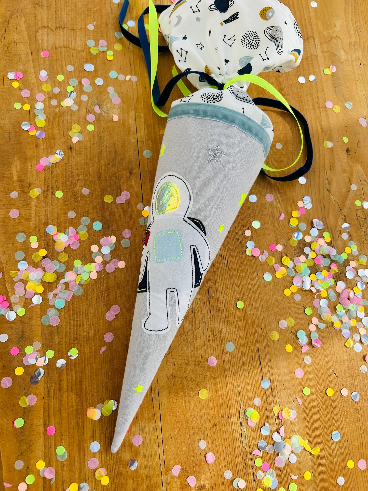 Einzelstück! Schultüte Astronaut, Geschwisterschultüte All, Zuckertüte Trosttüte Kita Start, Schultüte personalisiert, neon