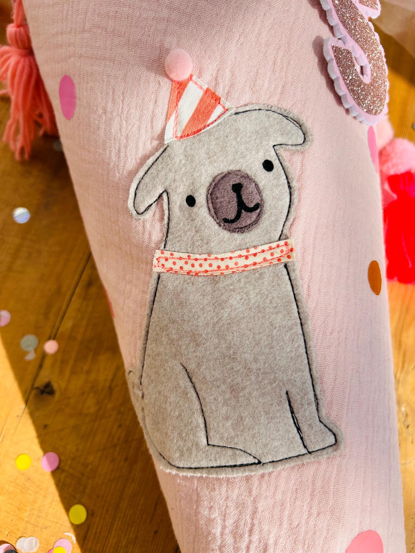 Schultüte Hund, Hundeschultüte Mädchen, Schultüte Musselin, Schultüte beige, Schultüte personalisiert, Einschulung, Schulanfang, Mops