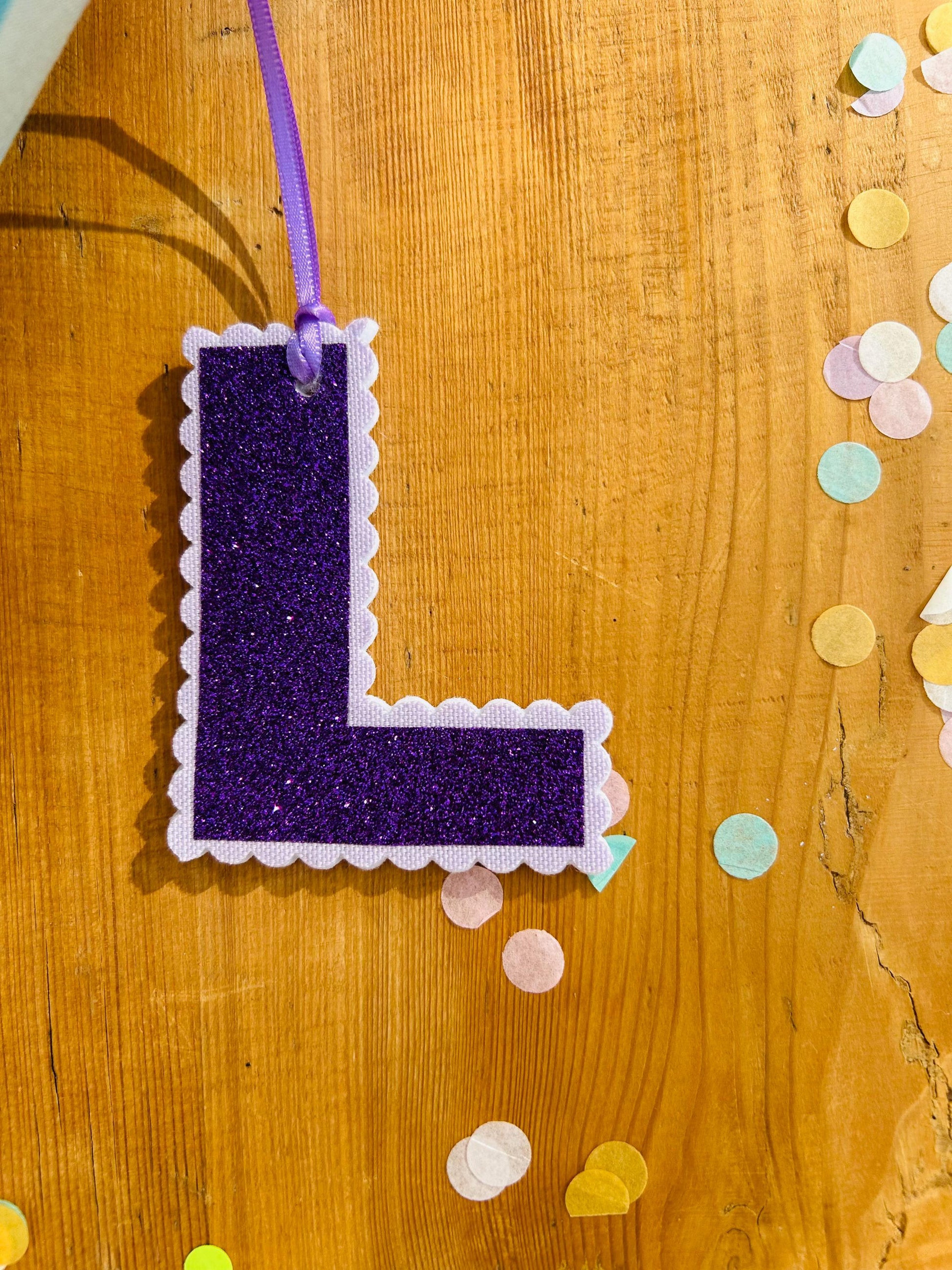 Bommeln Anhänger Schultüte, Neonanhänger für Schultüte, Geschenk zur Einschulung, Schultüten Anhänger, Anhänger Schulkind, Anhänger Namen