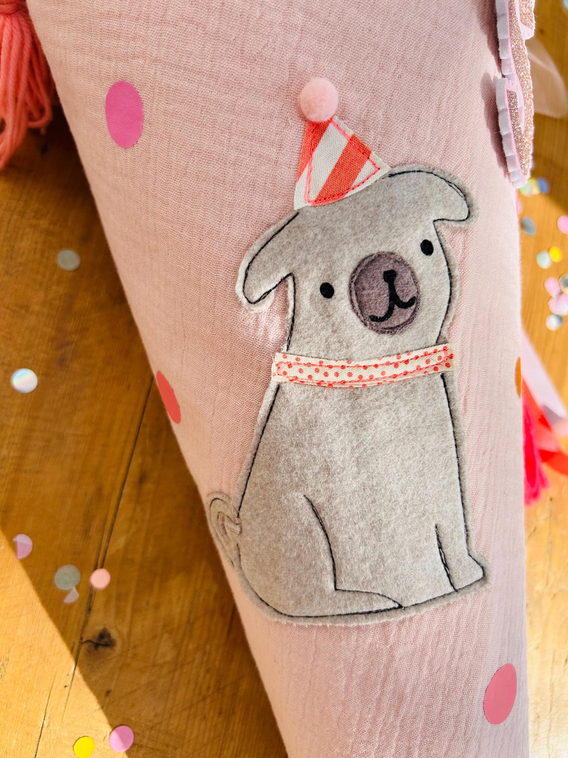 Schultüte Hund, Hundeschultüte Mädchen, Schultüte Musselin, Schultüte beige, Schultüte personalisiert, Einschulung, Schulanfang, Mops