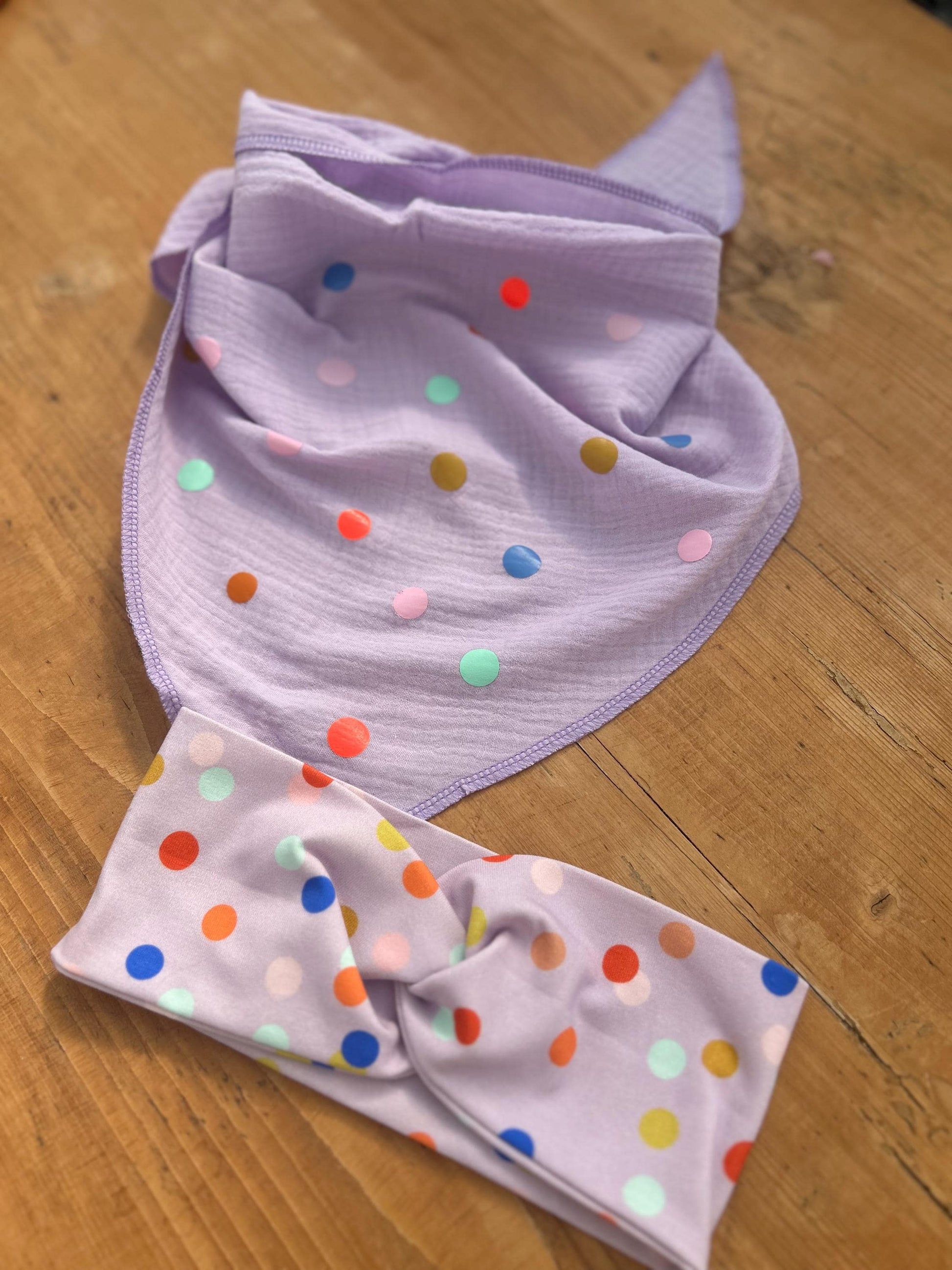 Set Tuch Stirnband, Kinder Halstuch Musselin, Musselintuch, Musselinschal, Tuch Punkte, Konfetti, Musselin lila, Tuch Frühling, Sommer