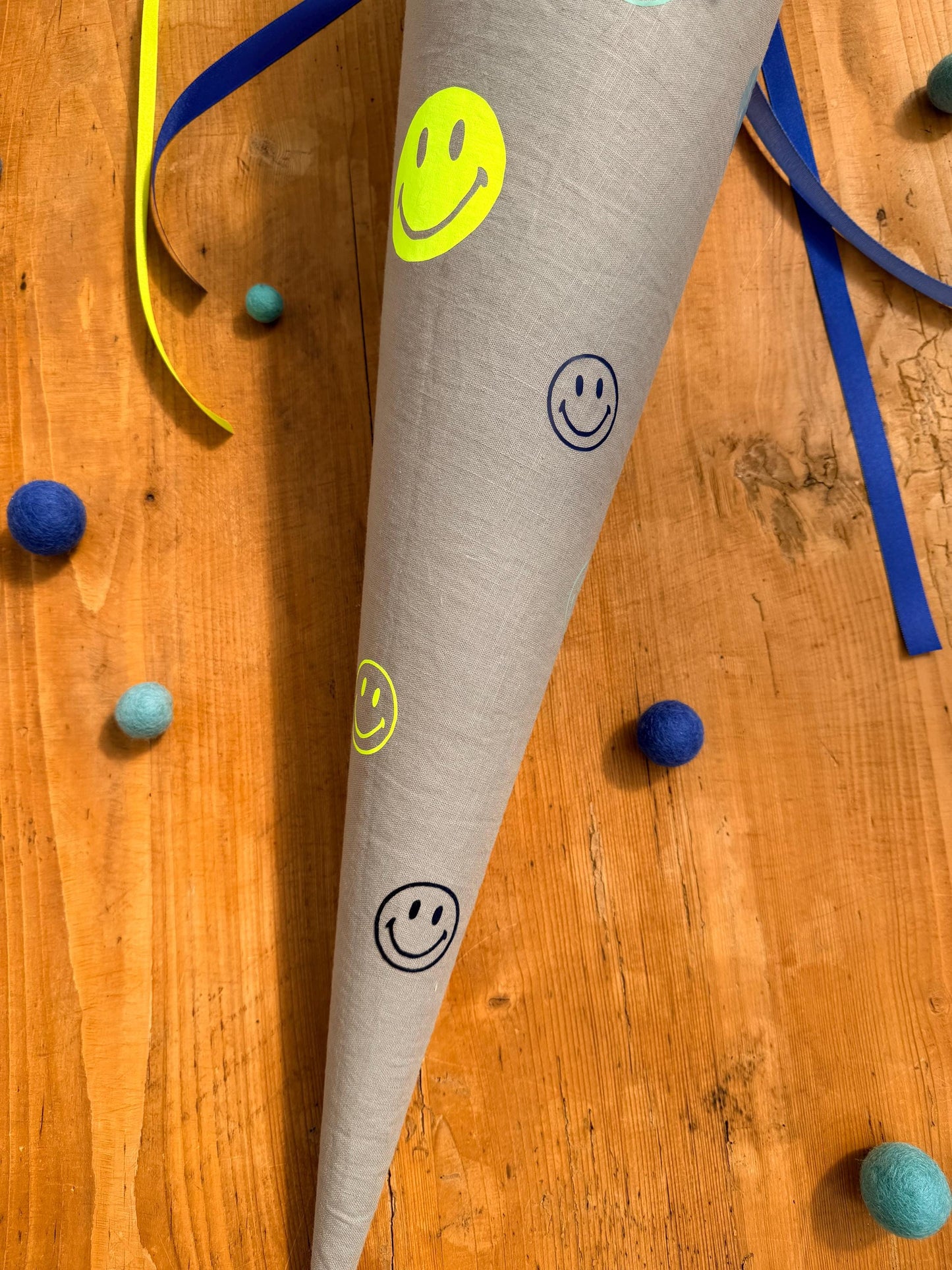 Schultüte Smiley, Schultüte Musselin Schultüte Stoff Schultüte Sterne, Schultüte personalisiert, Schultüte Ergobag, Schultüte neon
