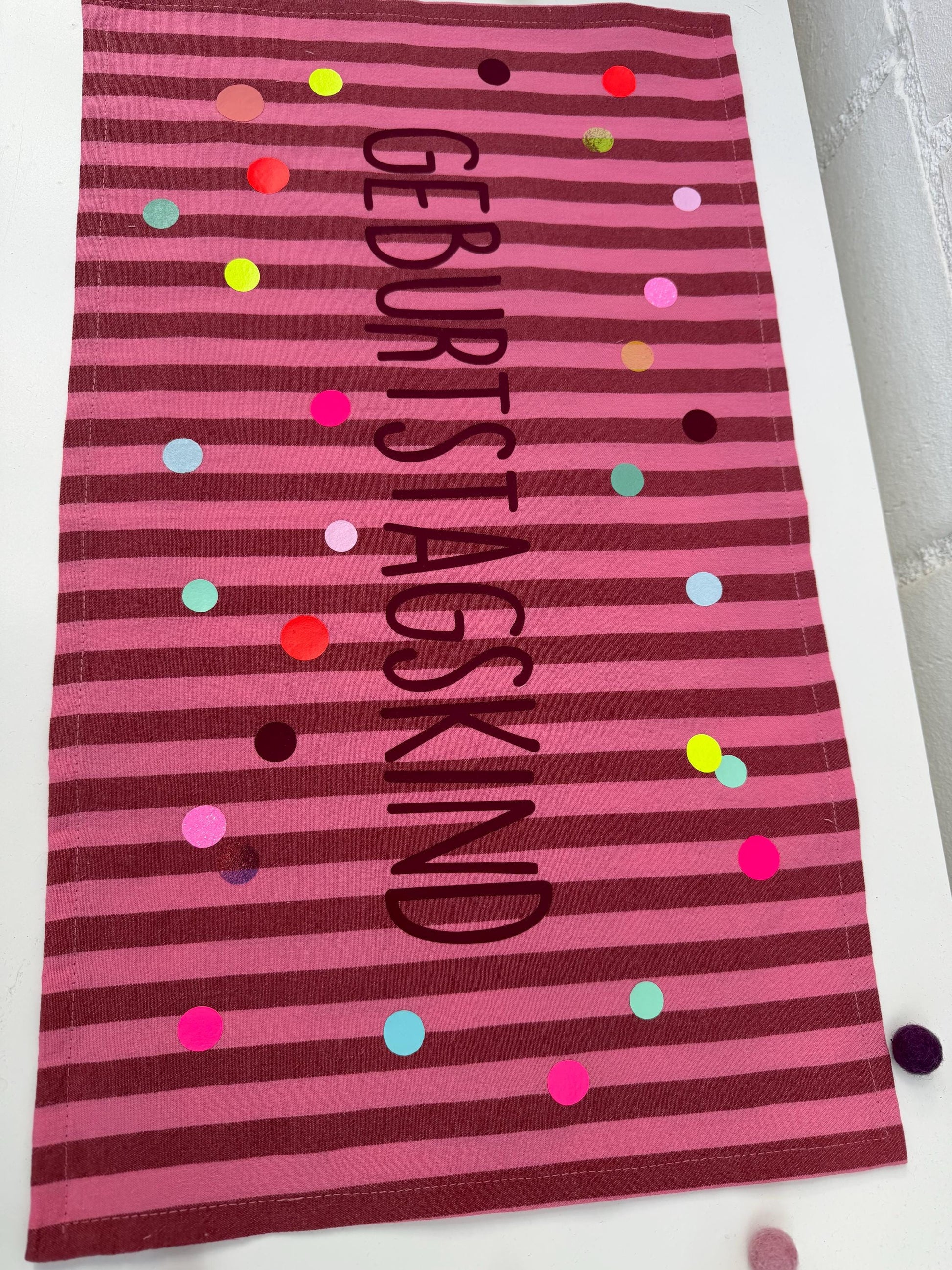 Geburtstagstisch-Set, Kindergeburtstag Dekoration, Happy Birthday, Geburtstagstisch, Geburtstagskind,Tischdecke Streifen,bunte Punkte,neon