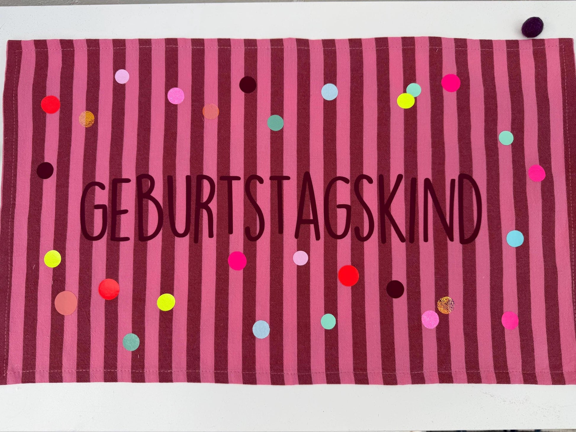 Geburtstagstisch-Set, Kindergeburtstag Dekoration, Happy Birthday, Geburtstagstisch, Geburtstagskind,Tischdecke Streifen,bunte Punkte,neon
