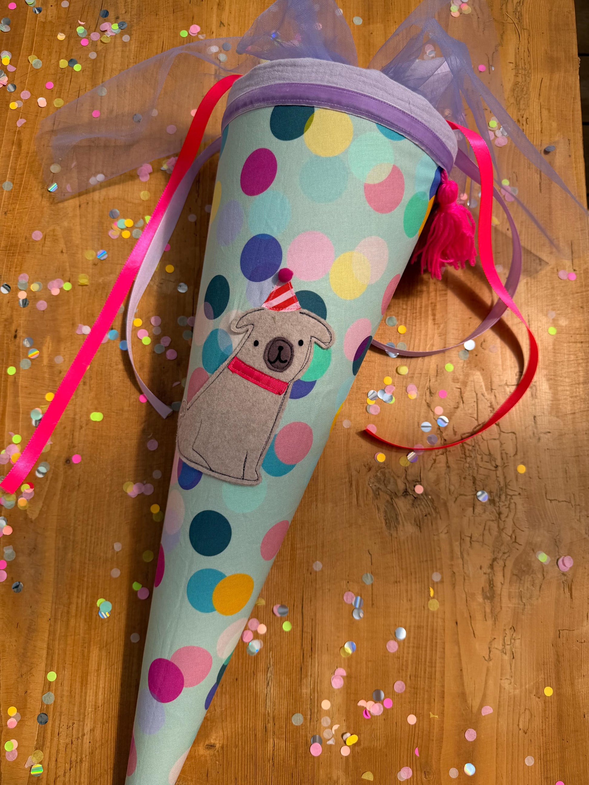 Einzelstück! Schultüte Hund, Schultüte Konfetti,Punkte, Schultüte Musselin, Schultüte personalisiert, Einschulung, Schulanfang, Mops, lila
