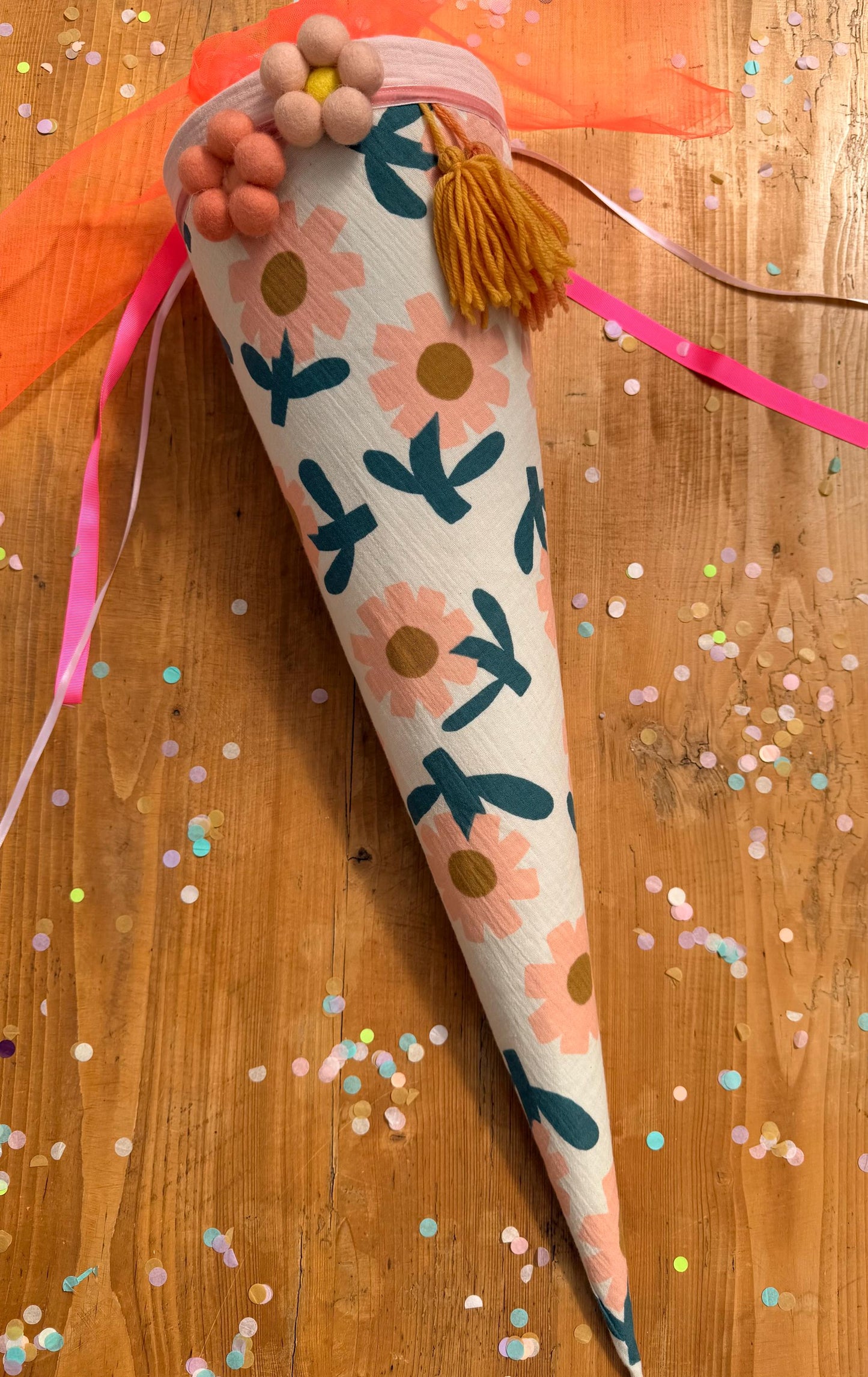 Schultüte Blumen, Musselin Schultüte, Schultüte Mädchen Schultüte personalisiert,Schultüte Tüll,Schultüte Blumen gefilzt, Schultüte rosa